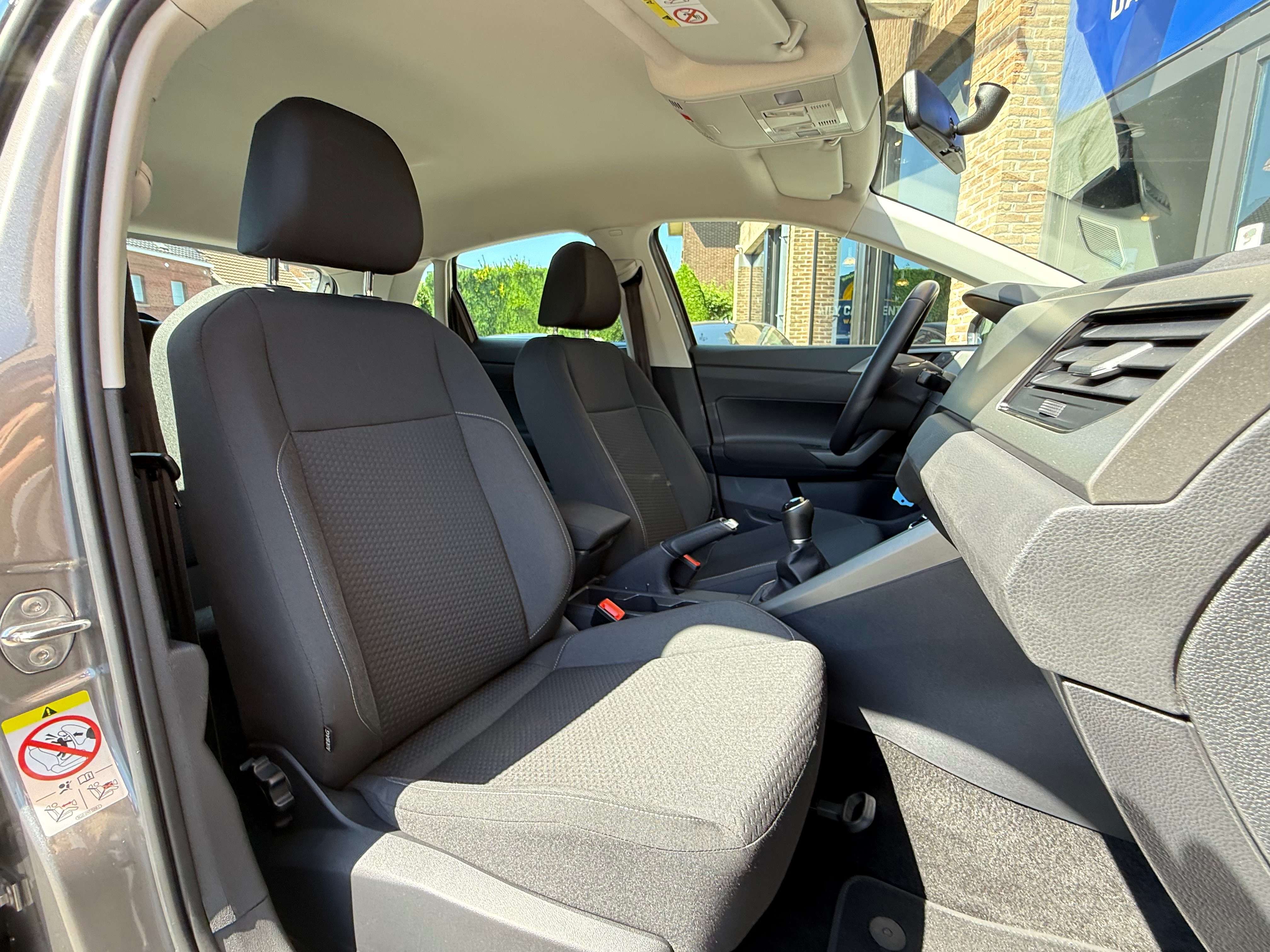 Volkswagen Polo 1.0 TSi Comfortline Clim I CarPlay I PDC I Cruise