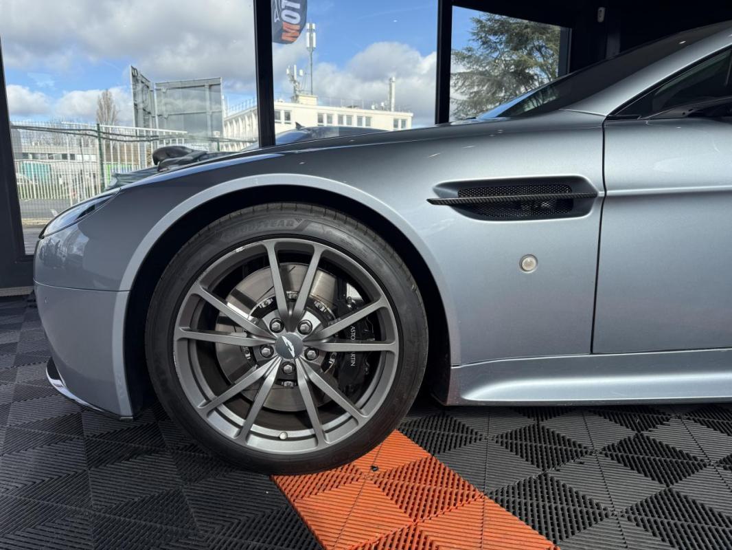 Aston Martin Vantage Coupé 4.7i 2006 COUPE V8