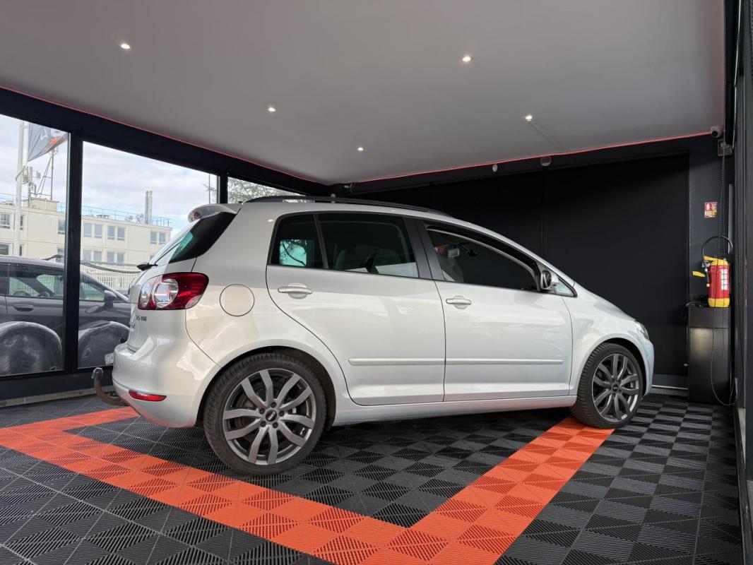 Volkswagen Golf Plus 2.0 16V TDI CR FAP - 140 BV DSG 6 BERLINE Carat PHASE 2