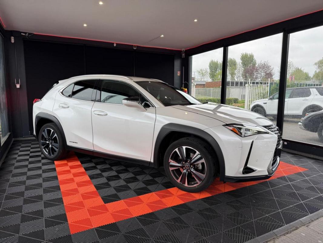 Lexus Ux 250h 2WD - BV E-CVT 2022 Premium Edition