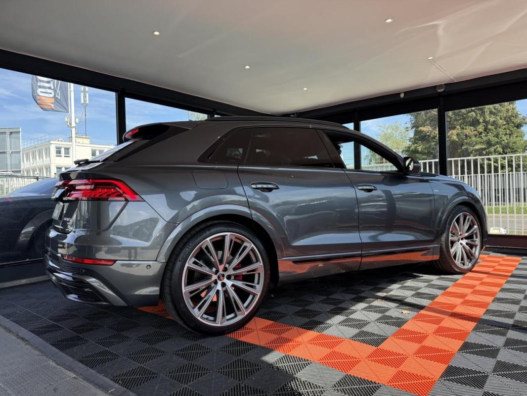 Audi Q8 Quattro 3.0 60 TFSI e - BVA Tiptronic Compétition