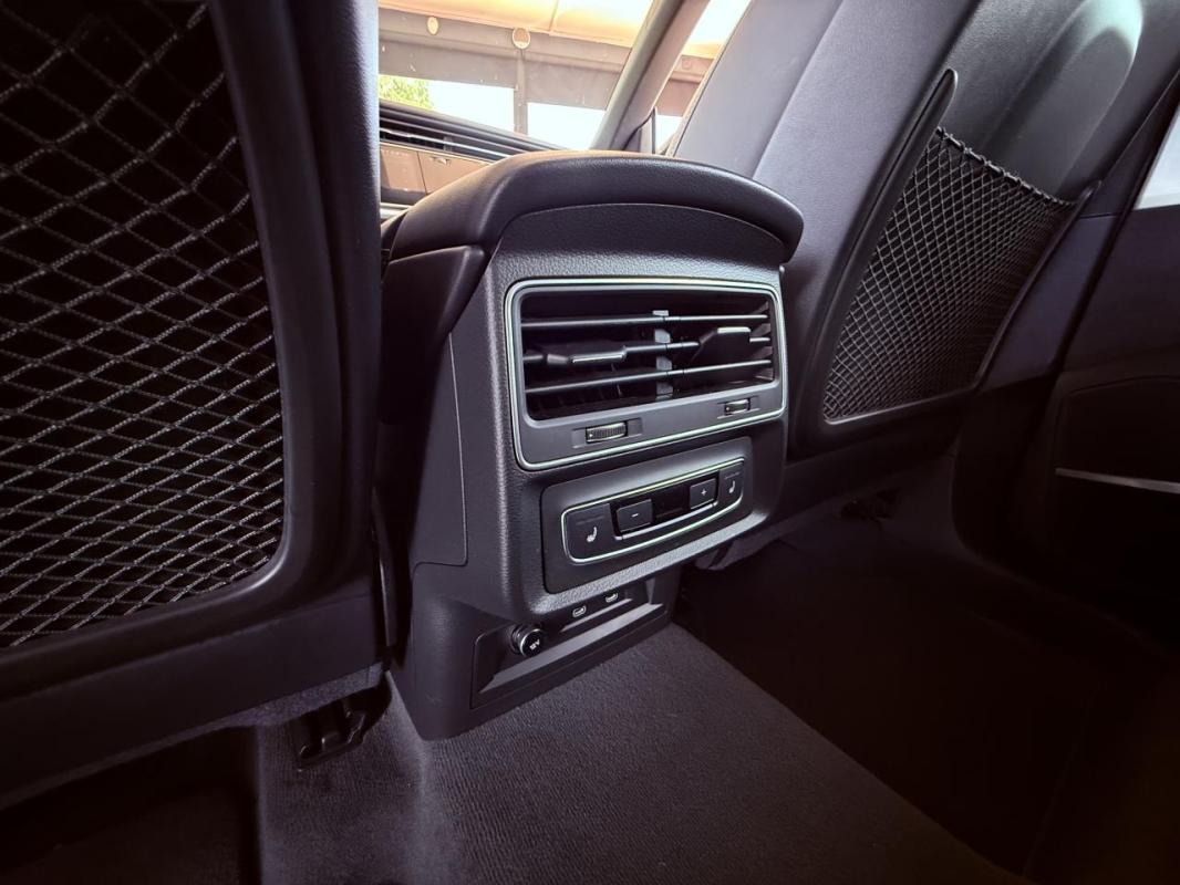 Audi Q8 Quattro 3.0 60 TFSI e - BVA Tiptronic Compétition