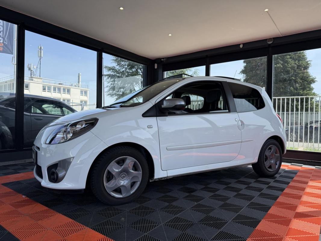 Renault Twingo 1.2i 16V LEV - 75 Euro 5 II BERLINE Night & Day PHASE 1