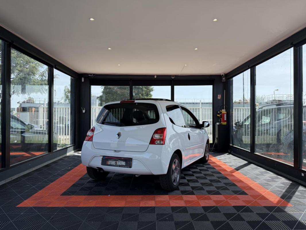 Renault Twingo 1.2i 16V LEV - 75 Euro 5 II BERLINE Night & Day PHASE 1
