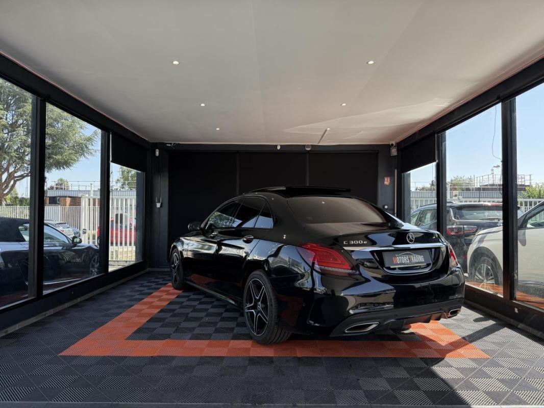 Mercedes-Benz Classe C 300 e - BVA 9G-Tronic BERLINE BM 205 AMG Line PHASE 2