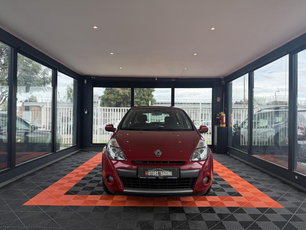 Renault Clio 1.2i 16V - 75 Authentique