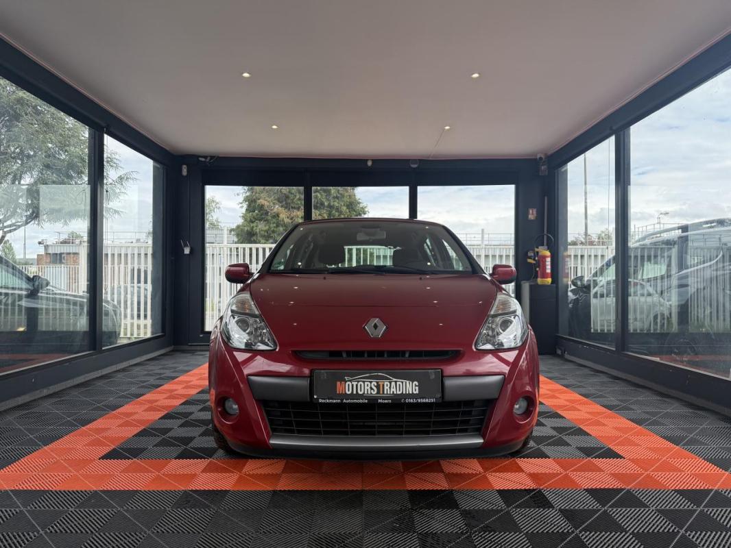 Renault Clio 1.2i 16V - 75 Authentique