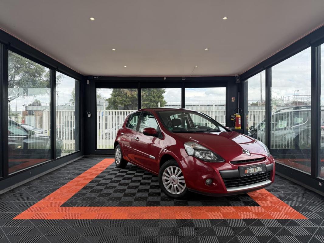 Renault Clio 1.2i 16V - 75 Authentique