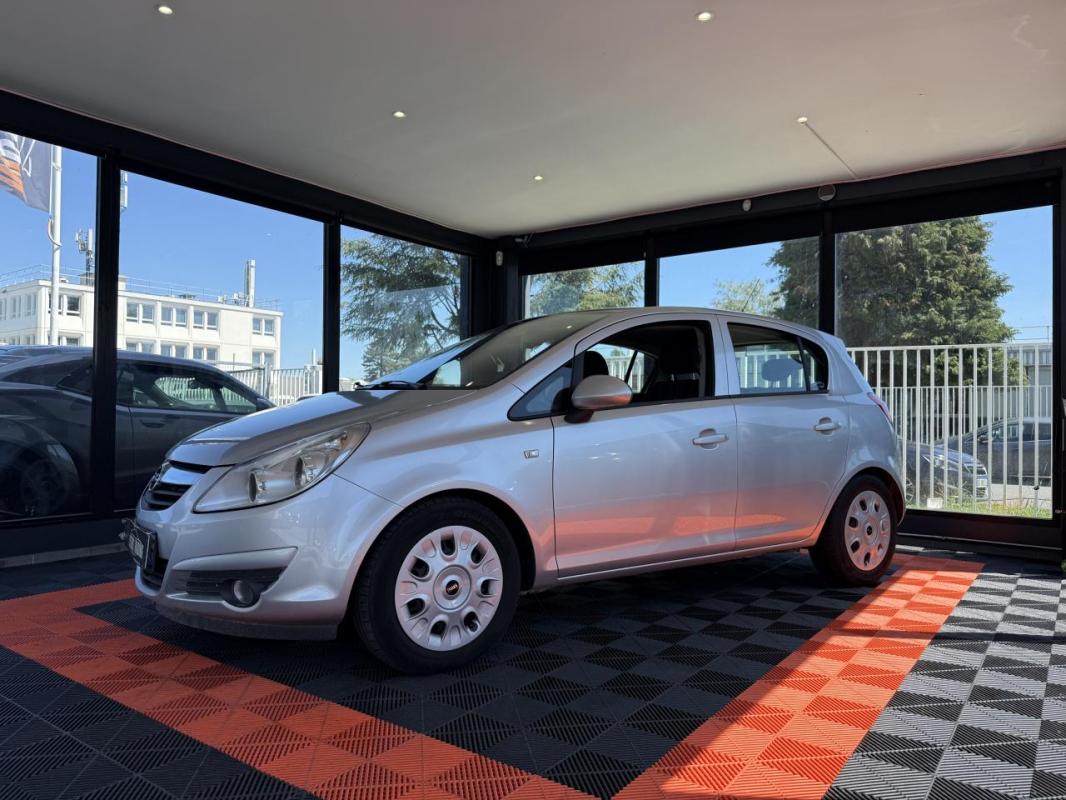 Opel Corsa 1.2i Twinport Enjoy