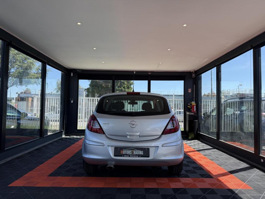 Opel Corsa 1.2i Twinport Enjoy