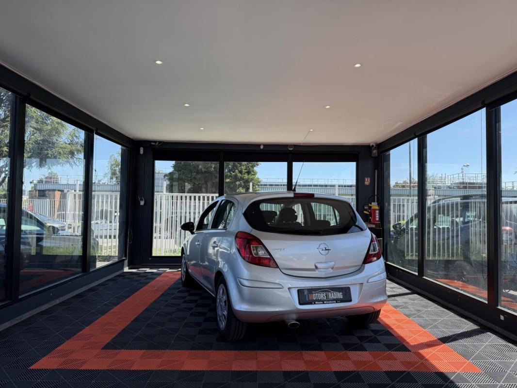 Opel Corsa 1.2i Twinport Enjoy