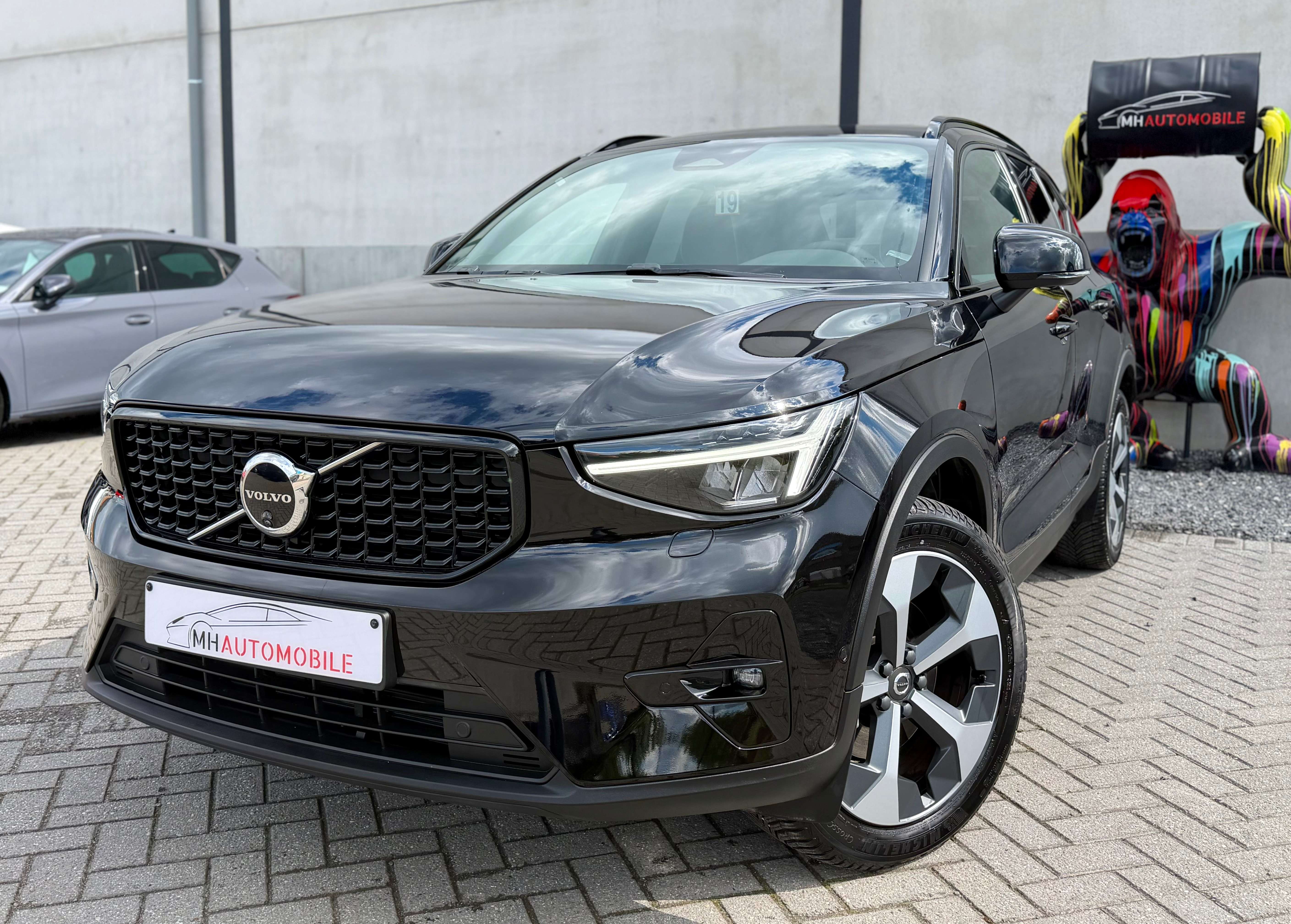 Volvo XC40 2.0 B3 MHEV DCT