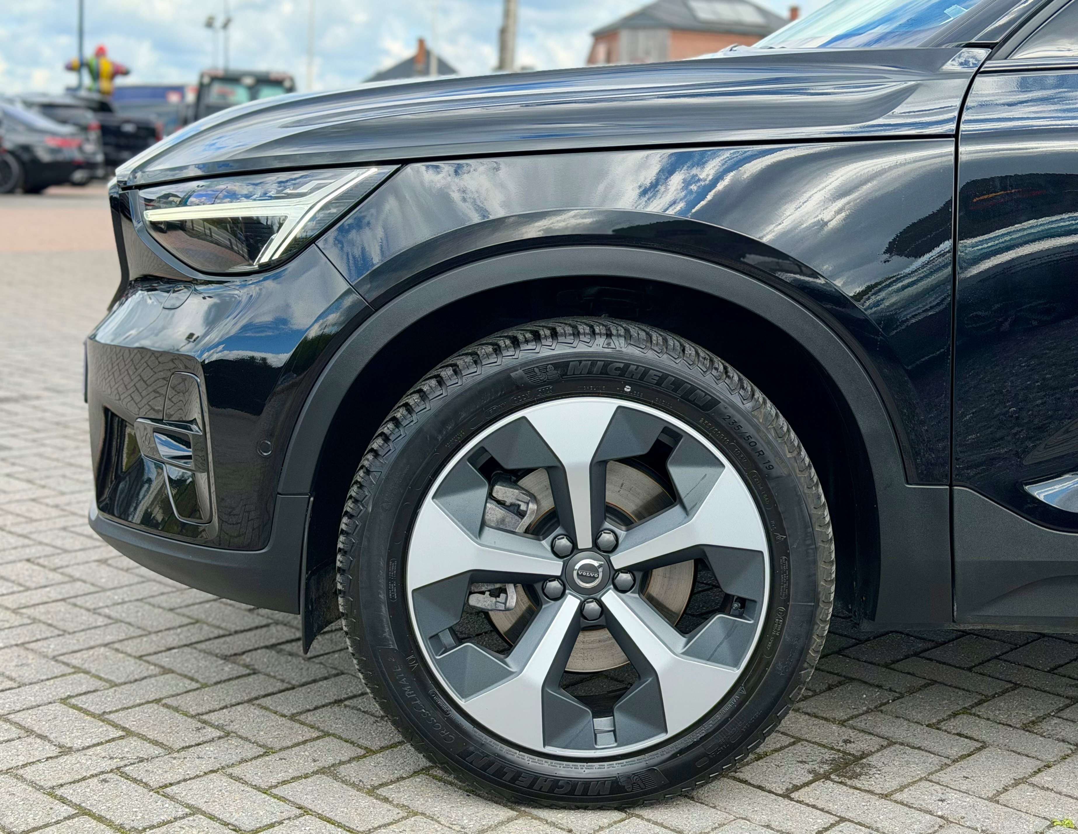 Volvo XC40 2.0 B3 MHEV DCT