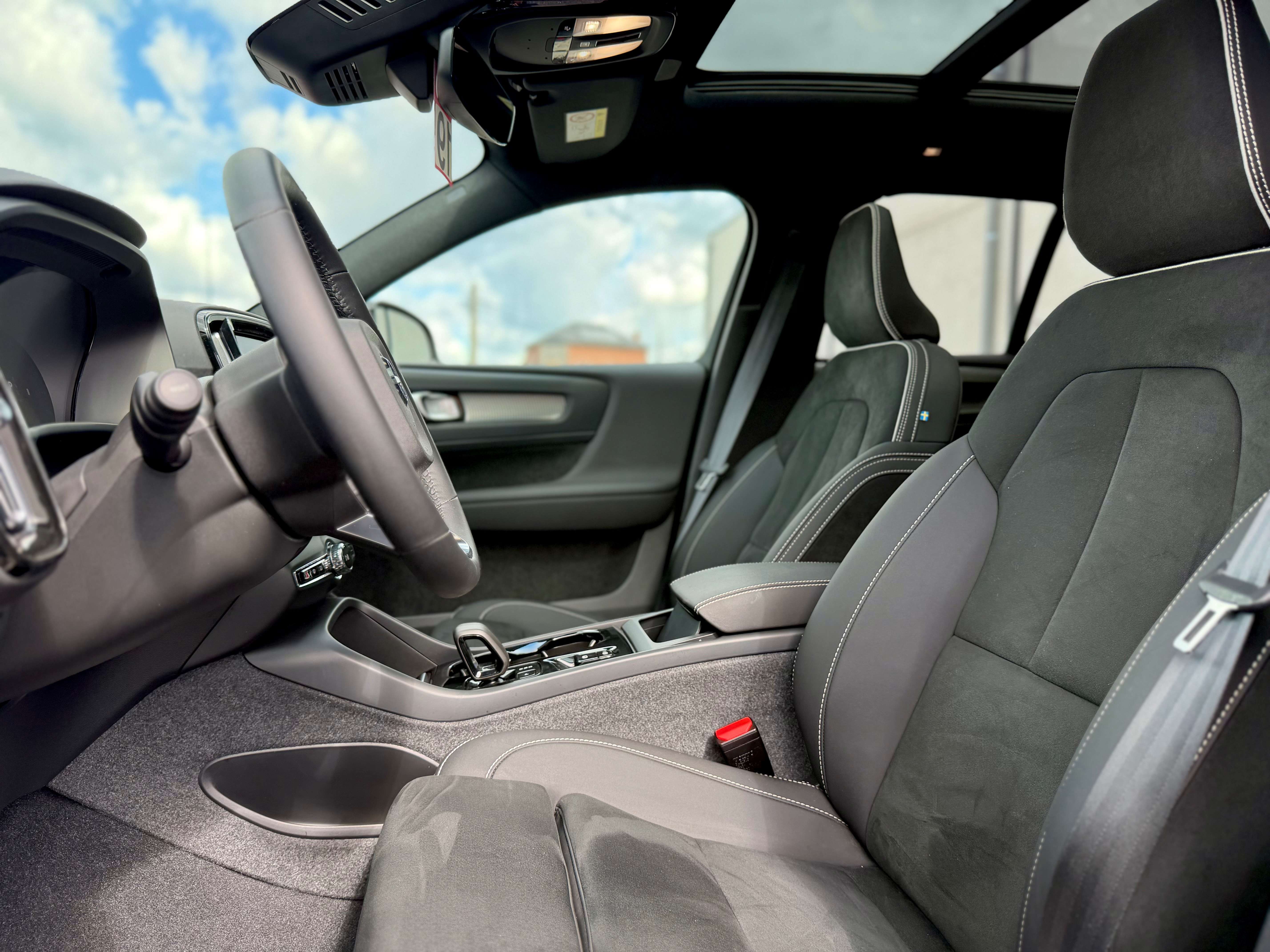 Volvo XC40 2.0 B3 MHEV DCT
