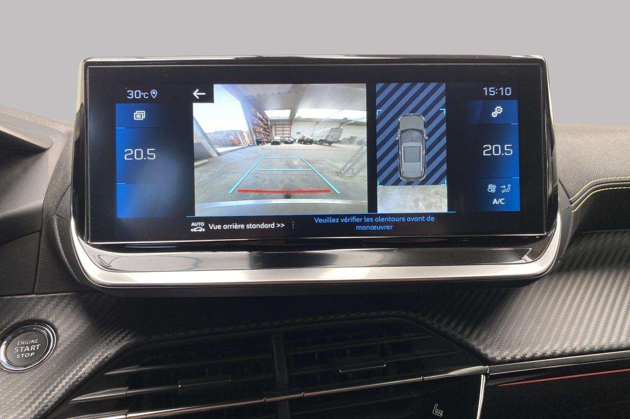 Peugeot 2008 GT* GPS Caméra et Attelage!