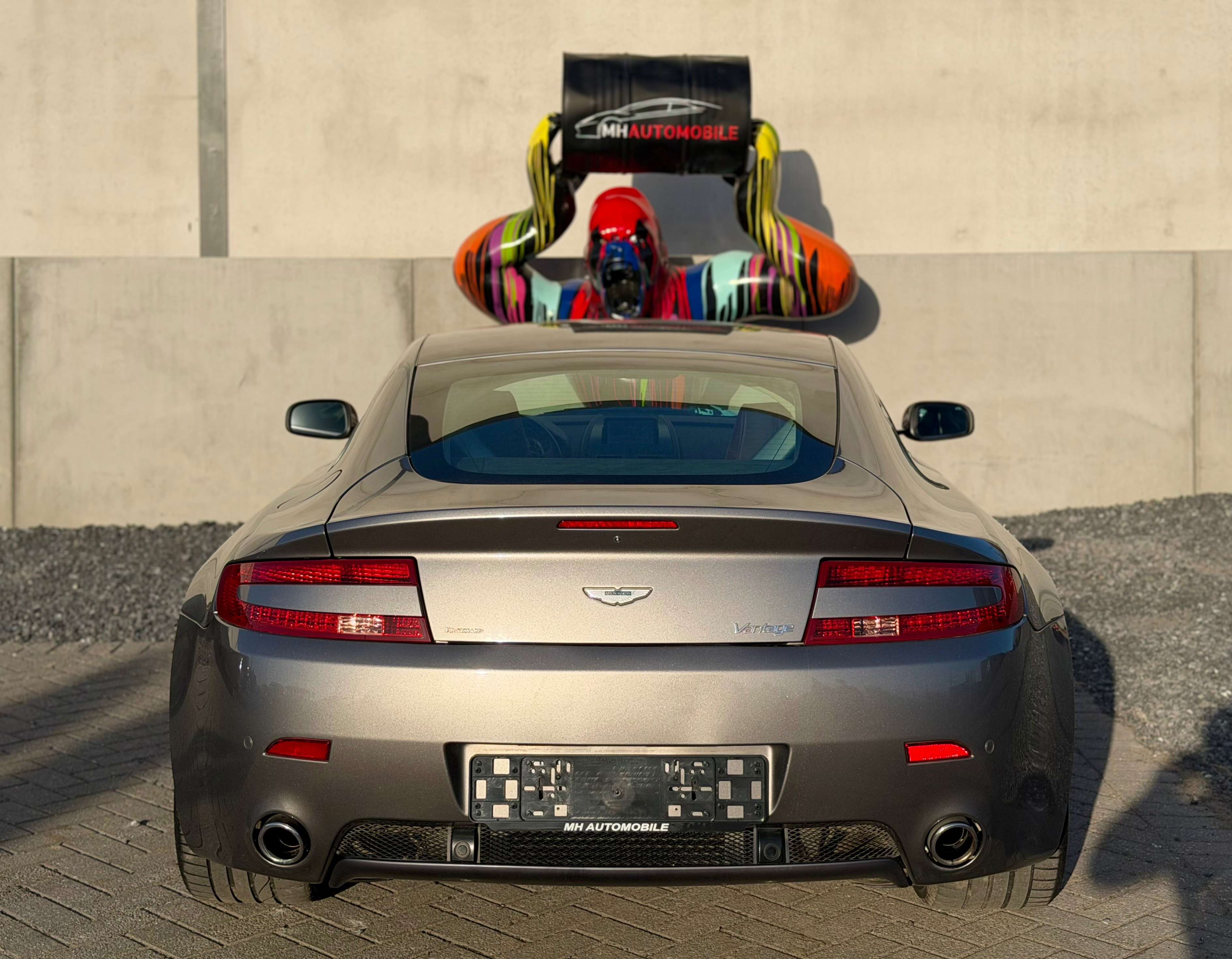 Aston Martin Vantage Full Carnet Aston