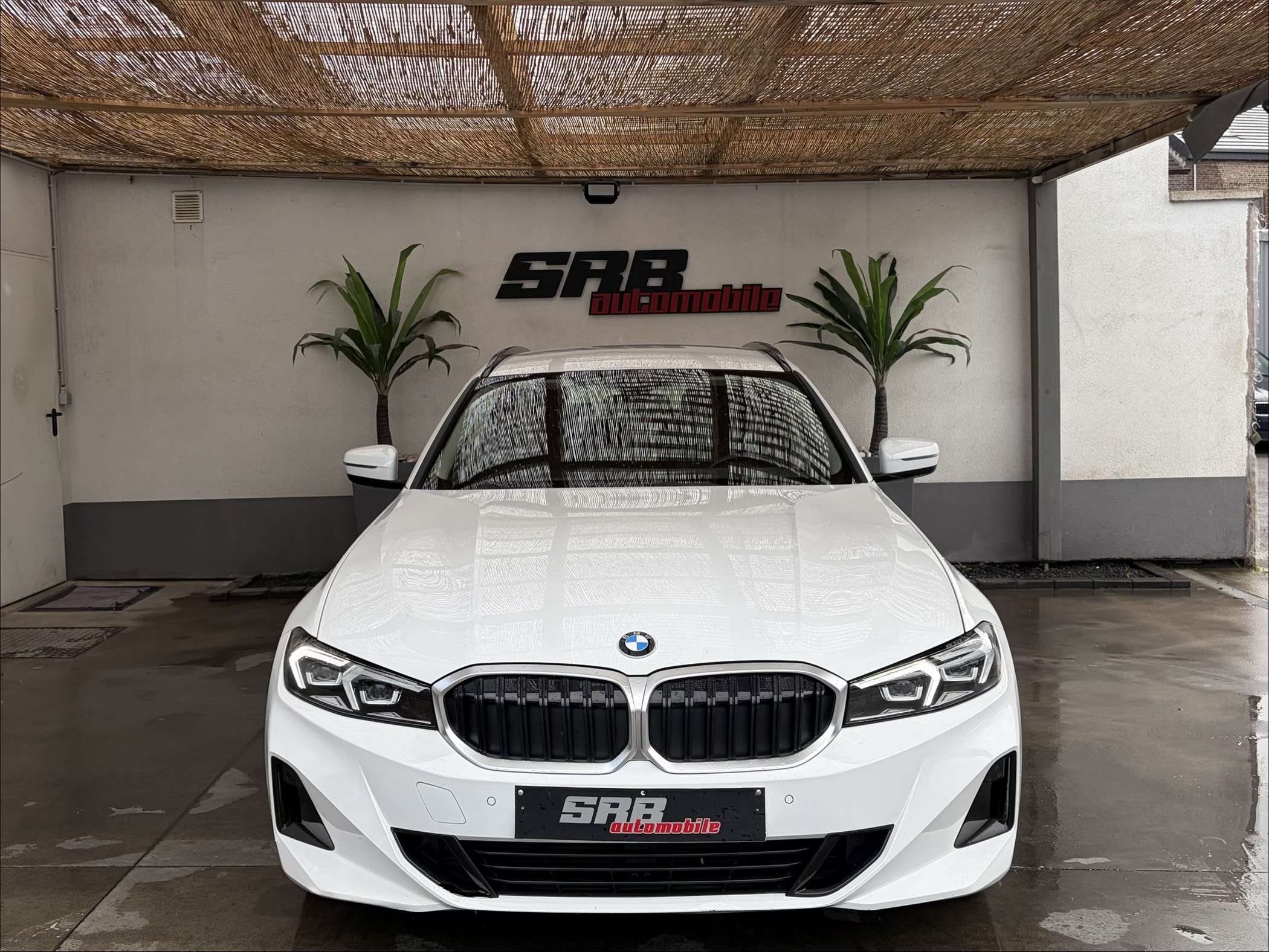 BMW 318 BMW 318iA Touring