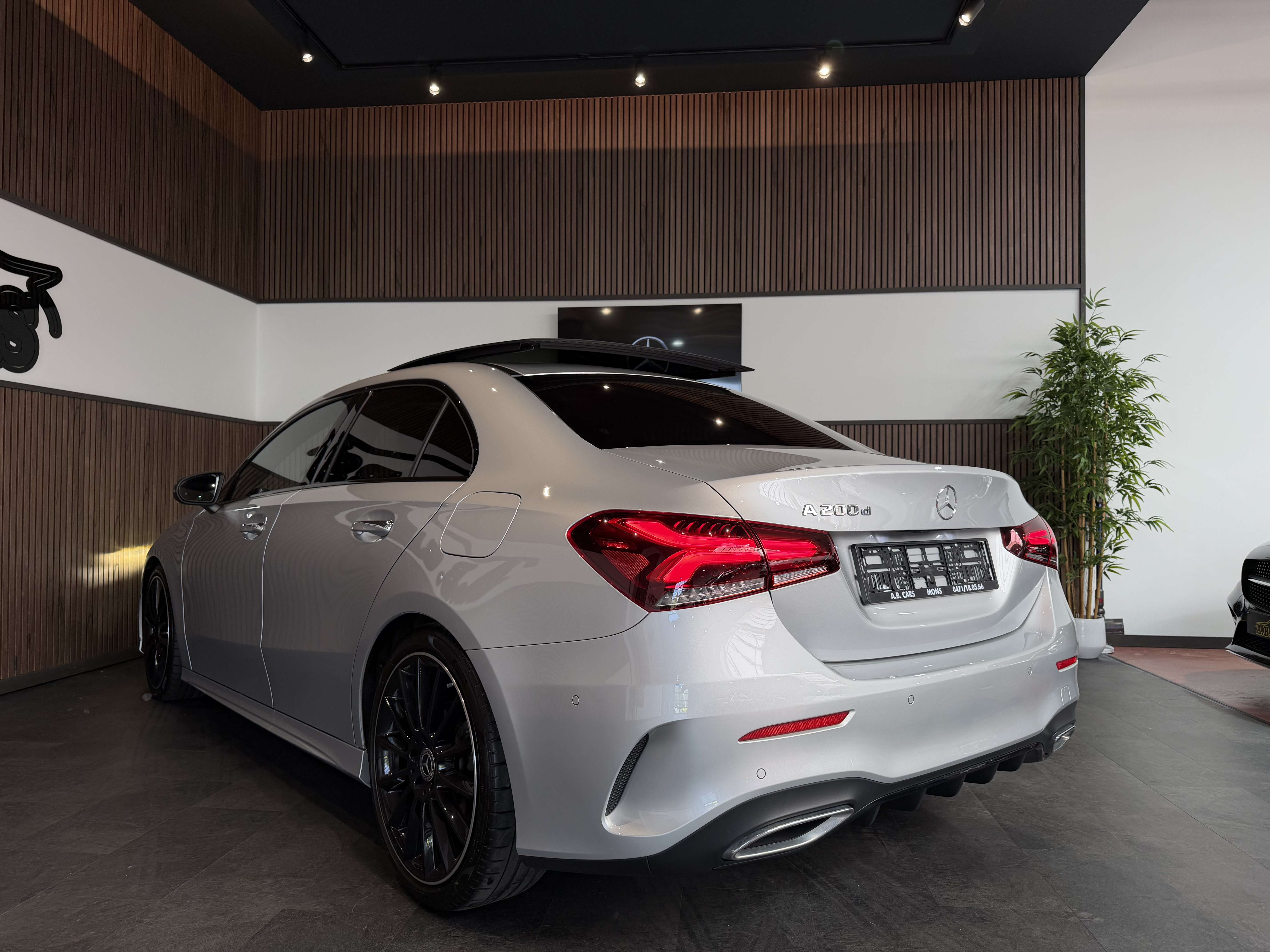 Mercedes-Benz A 200 d AMG Line - AUTOMATIQUE - GARANTIE 12MOIS - 1ERPR