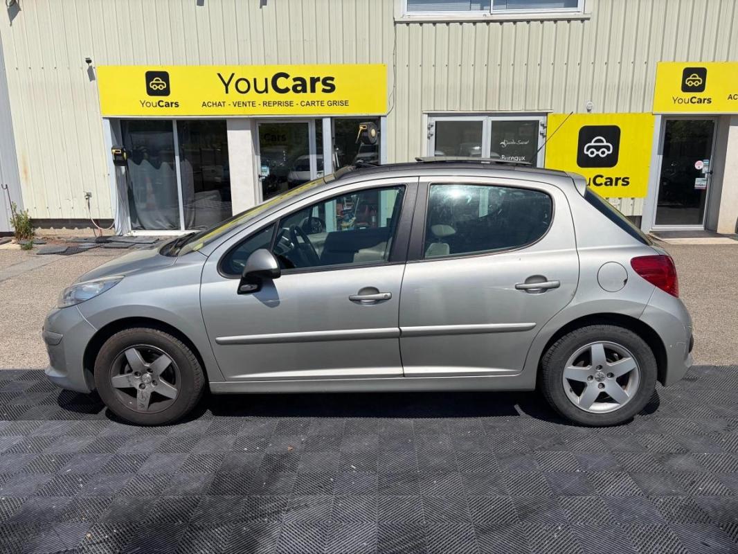Peugeot 207 1.4 e 90 cv 2 EME MAIN - TOIT OUVRANT IDEAL JEUNE PERMIS-CLIM AUTO