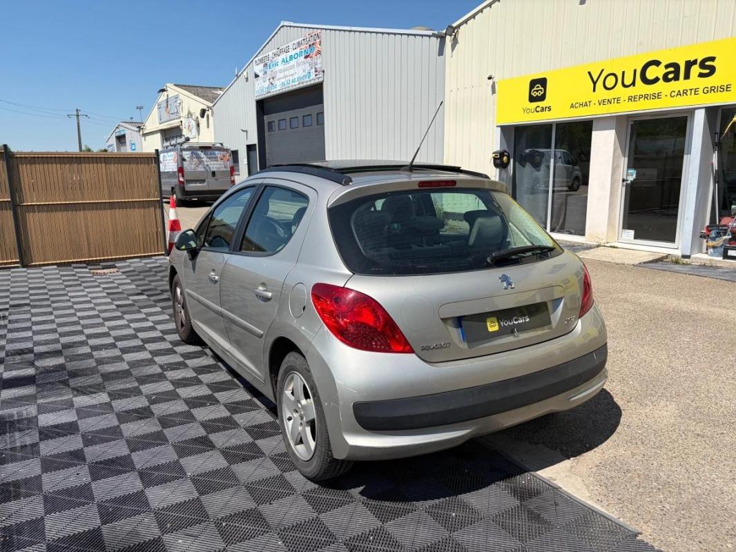 Peugeot 207 1.4 e 90 cv 2 EME MAIN - TOIT OUVRANT IDEAL JEUNE PERMIS-CLIM AUTO