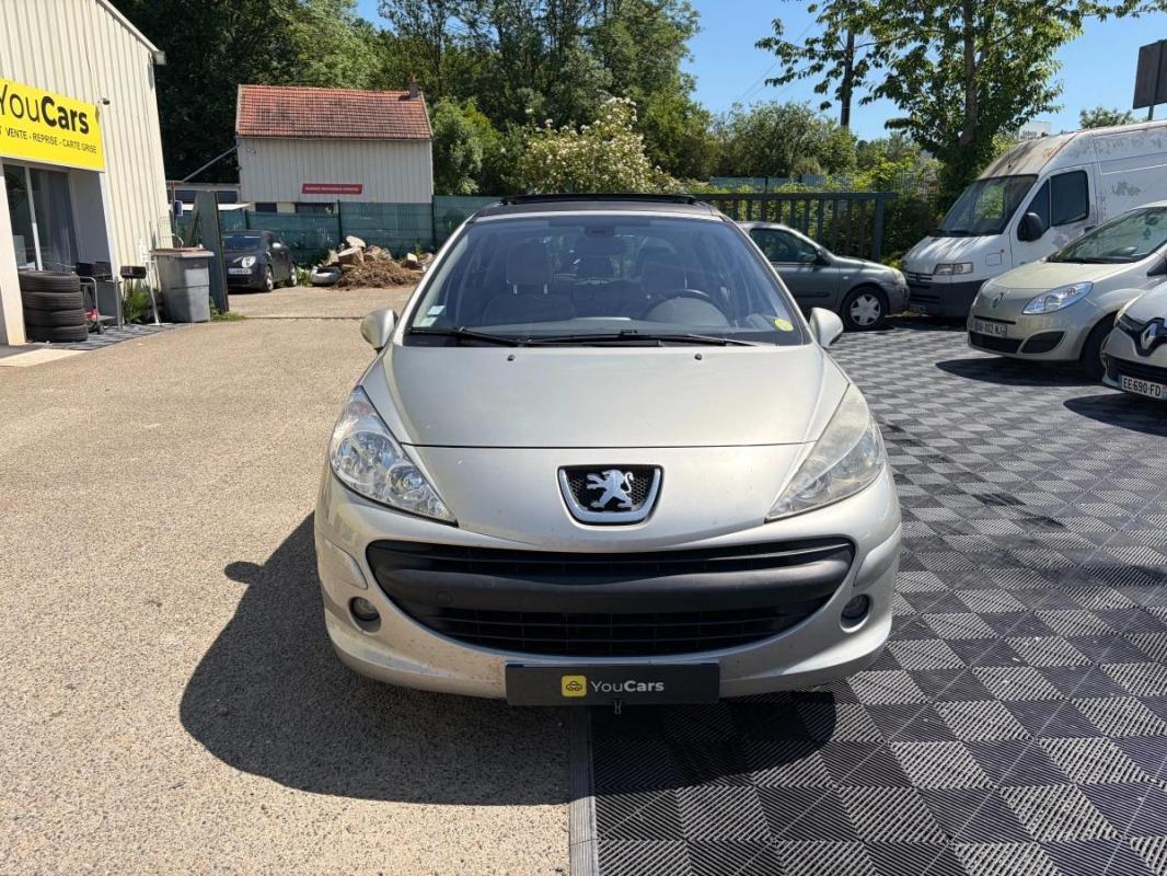 Peugeot 207 1.4 e 90 cv 2 EME MAIN - TOIT OUVRANT IDEAL JEUNE PERMIS-CLIM AUTO