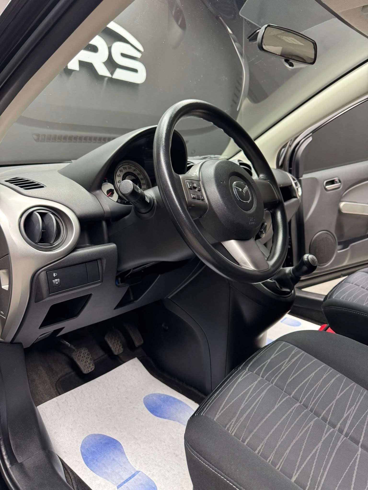 Mazda 2 2 1.4 CDVi **12 mois de garantie**