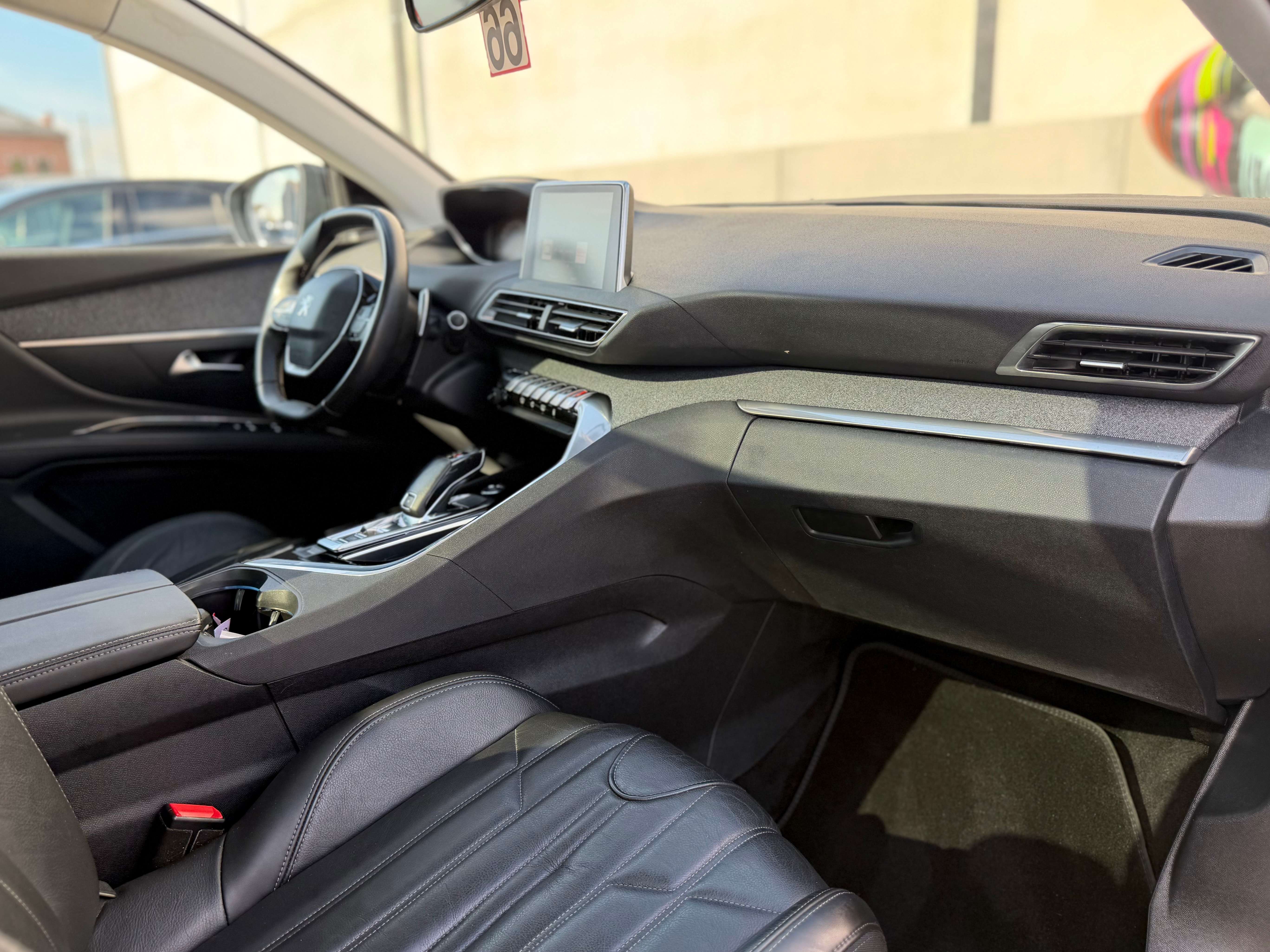 Peugeot 5008 1.2 / 7 Places
