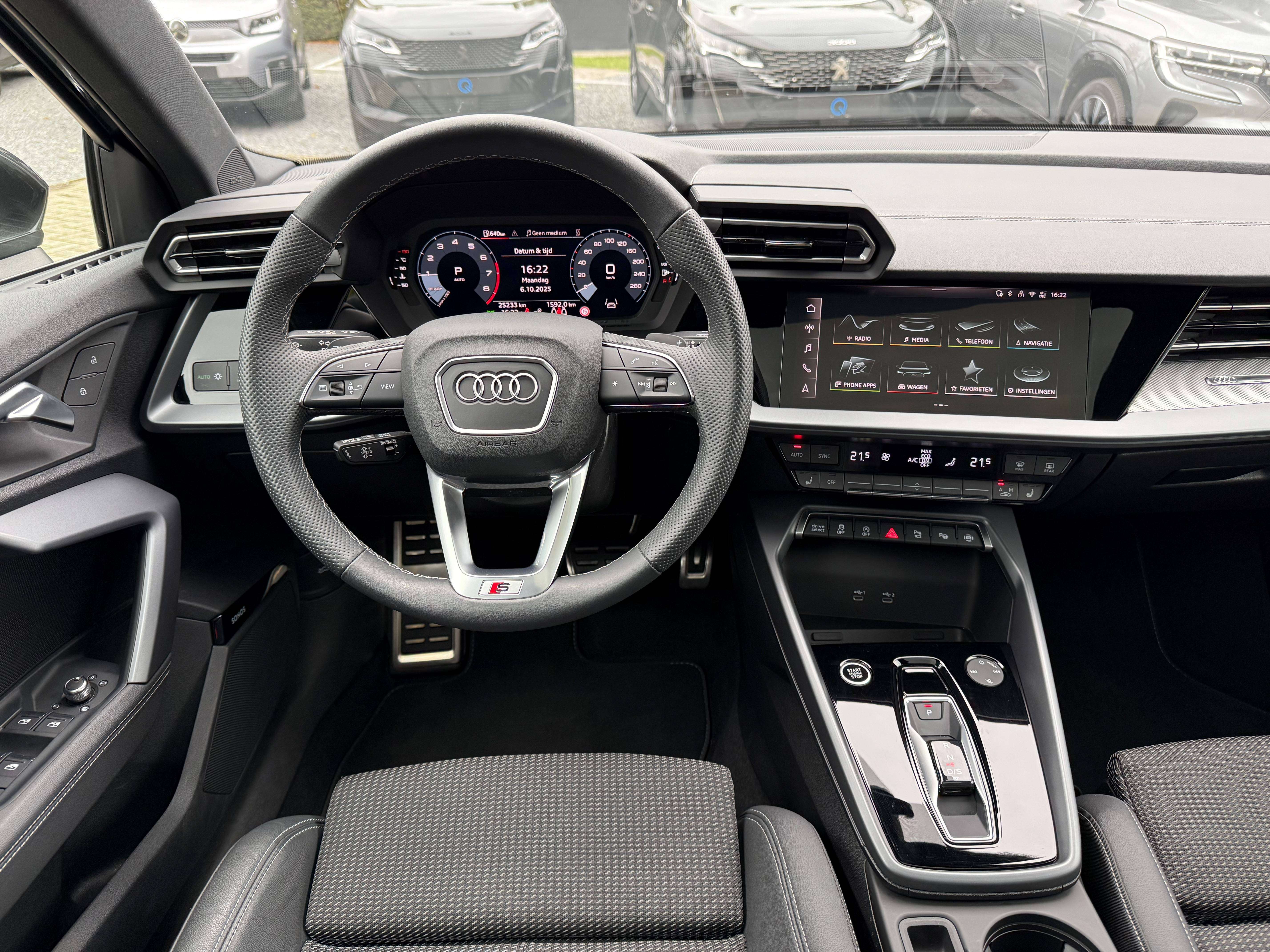 Audi A3 1.5 35 TFSI S-LINE INT/EXT SONOS PANODAK CARPLAY