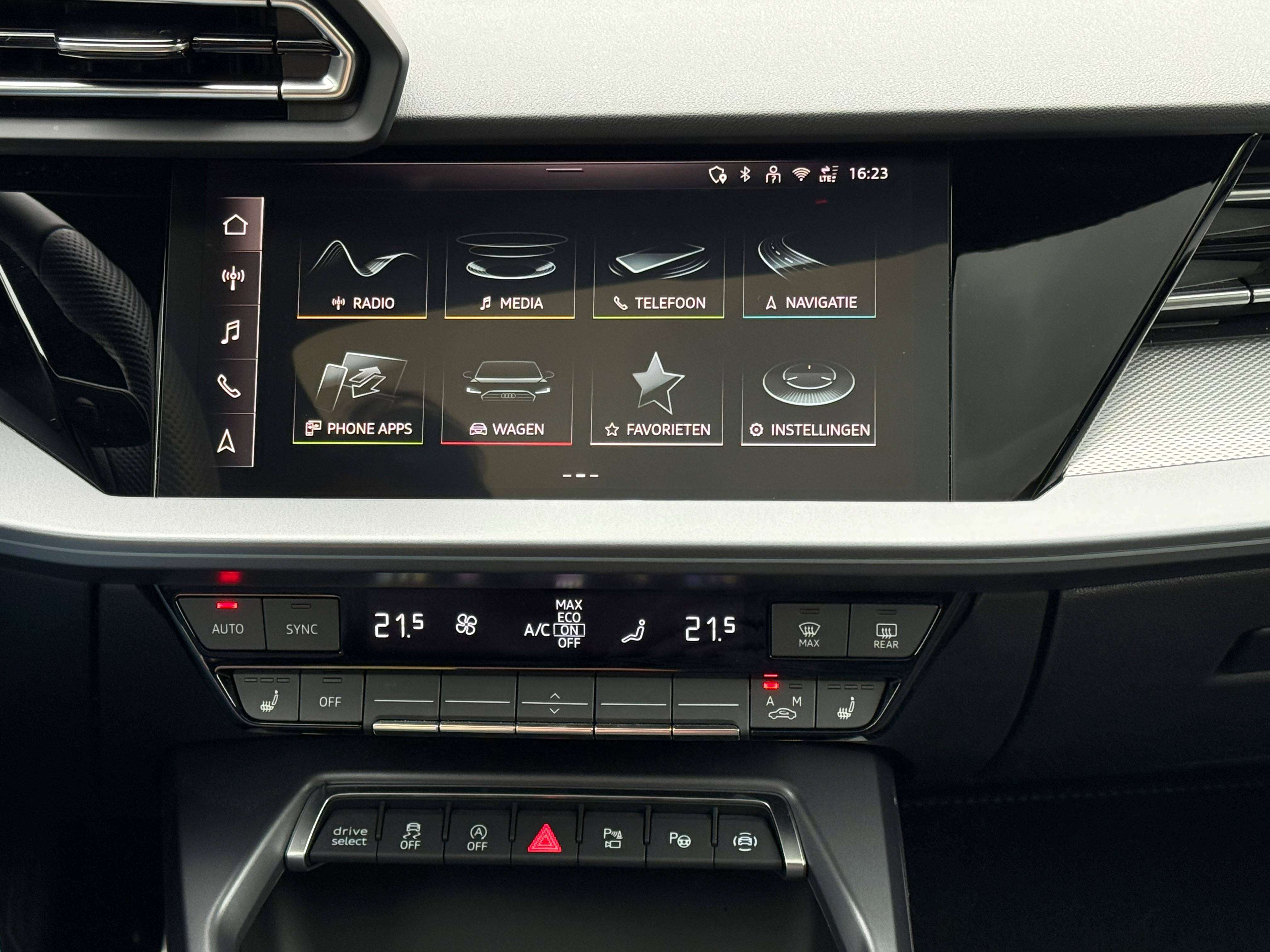 Audi A3 1.5 35 TFSI S-LINE INT/EXT SONOS PANODAK CARPLAY
