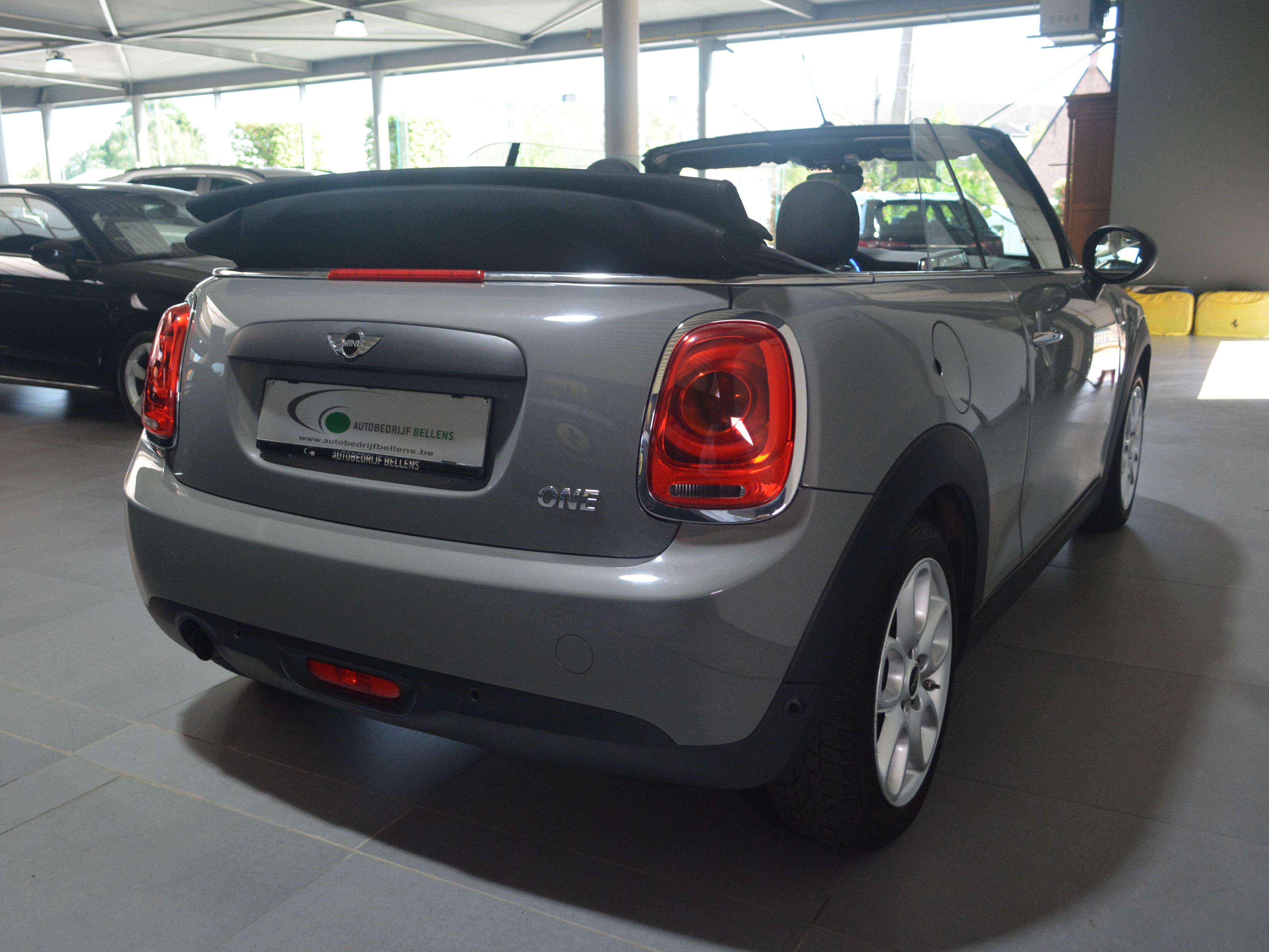 MINI One Cabrio Mini Cabriolet 1.5 One / NAVIGATIE / CRUISE CONTROL