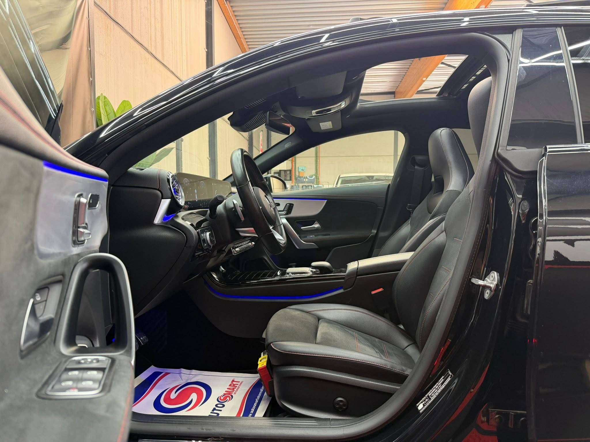 Mercedes-Benz CLA 180 CLA 180 d PACK AMG LED AMBIANCE TOIT PANO