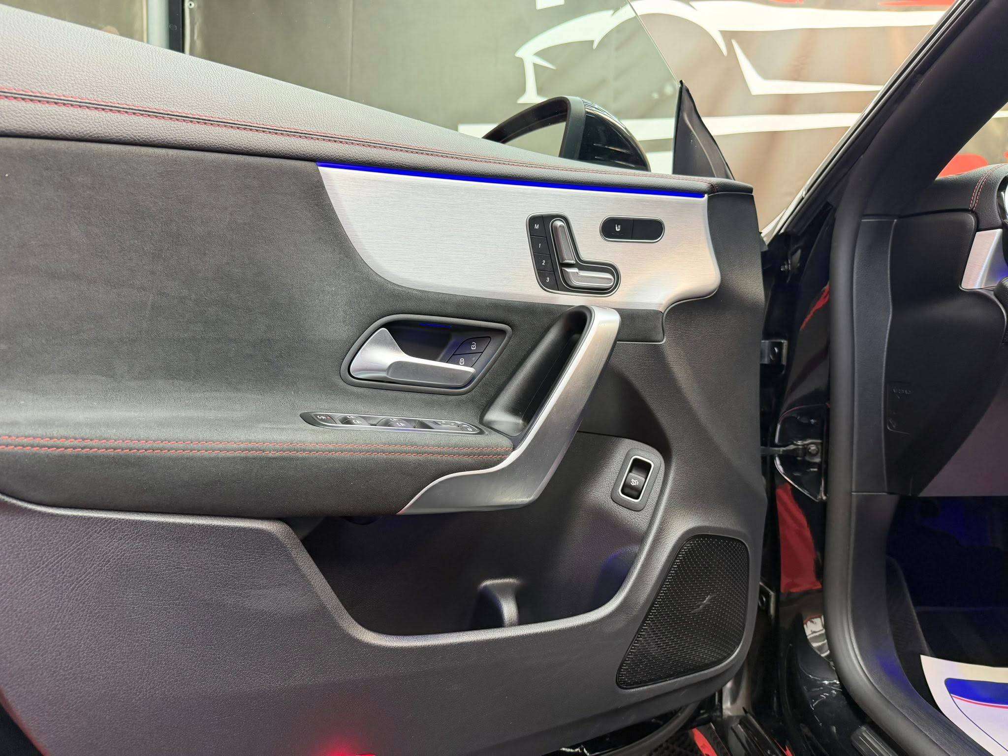 Mercedes-Benz CLA 180 CLA 180 d PACK AMG LED AMBIANCE TOIT PANO