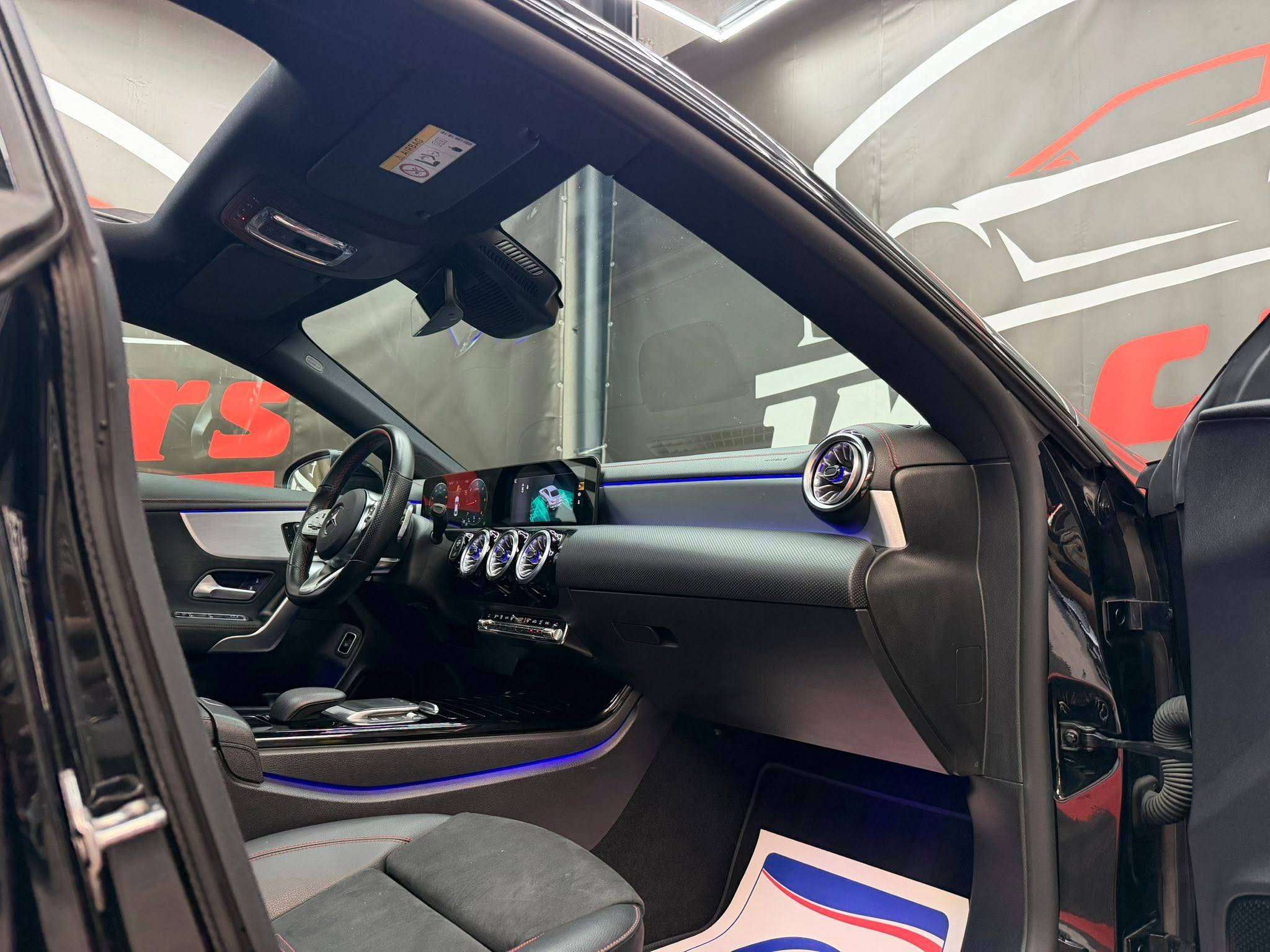 Mercedes-Benz CLA 180 CLA 180 d PACK AMG LED AMBIANCE TOIT PANO