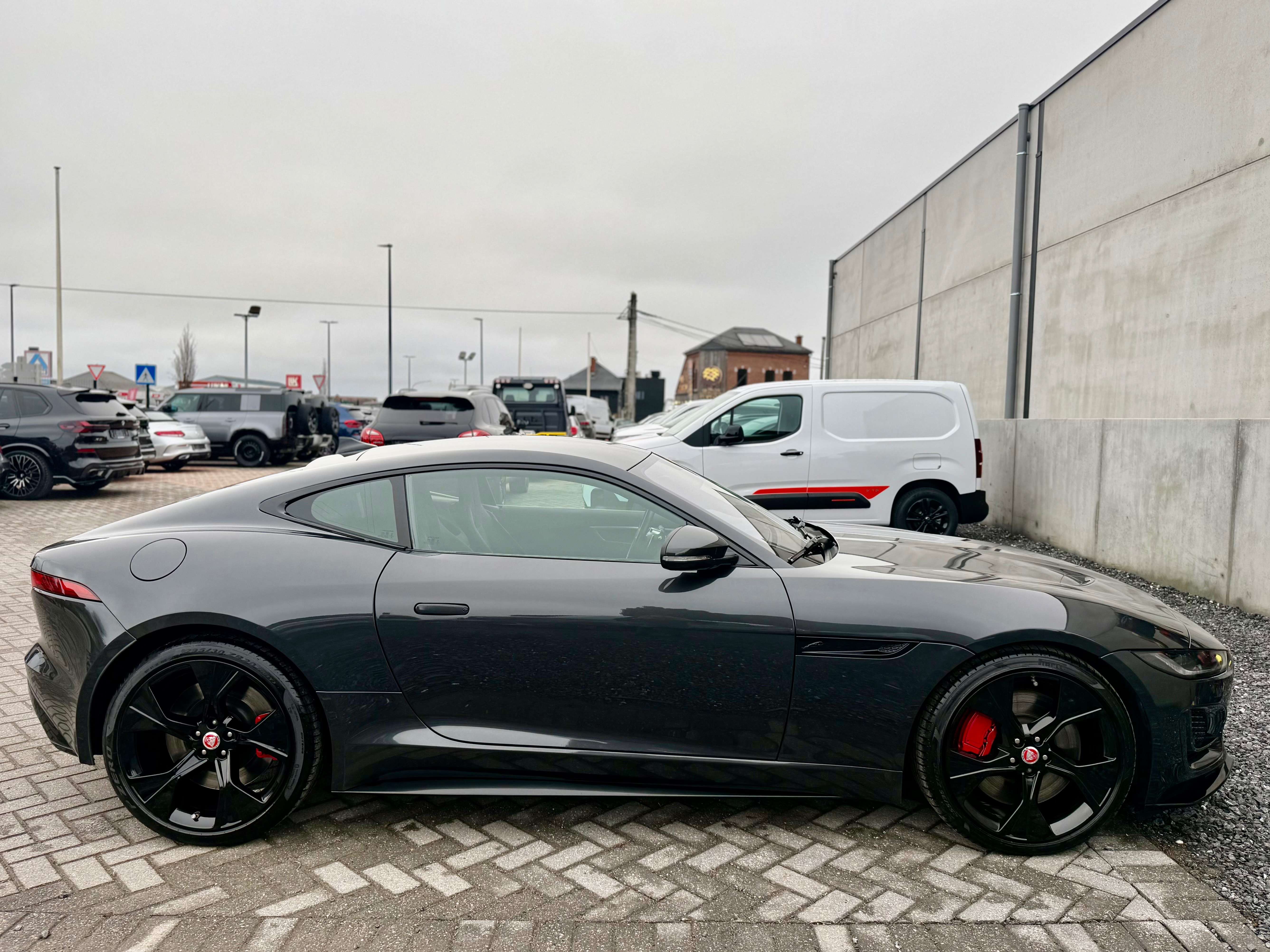 Jaguar F-Type F-Type Coupe 2.0 i4 P300 R-Dynamic