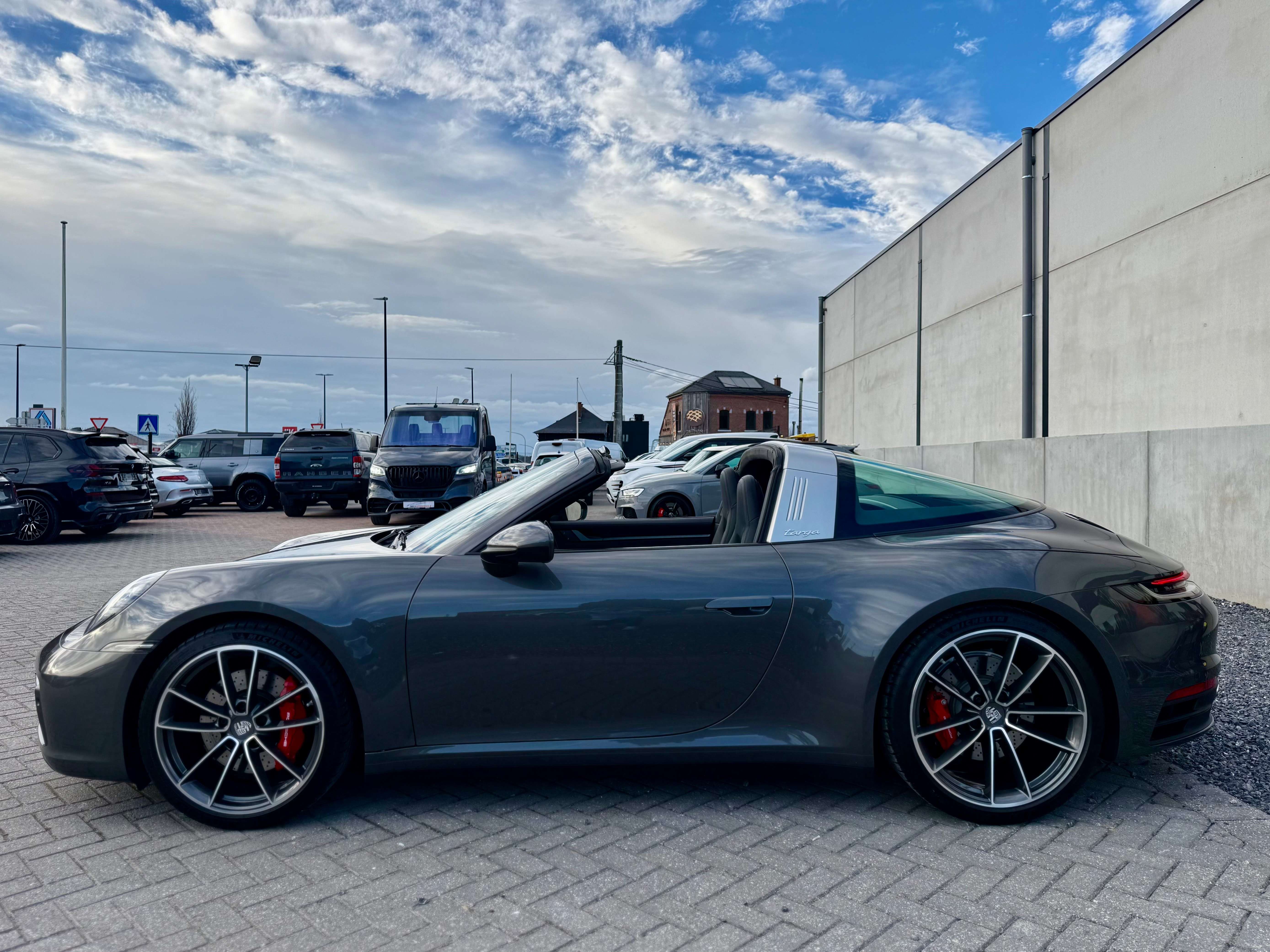 Porsche 992 TARGA 4S