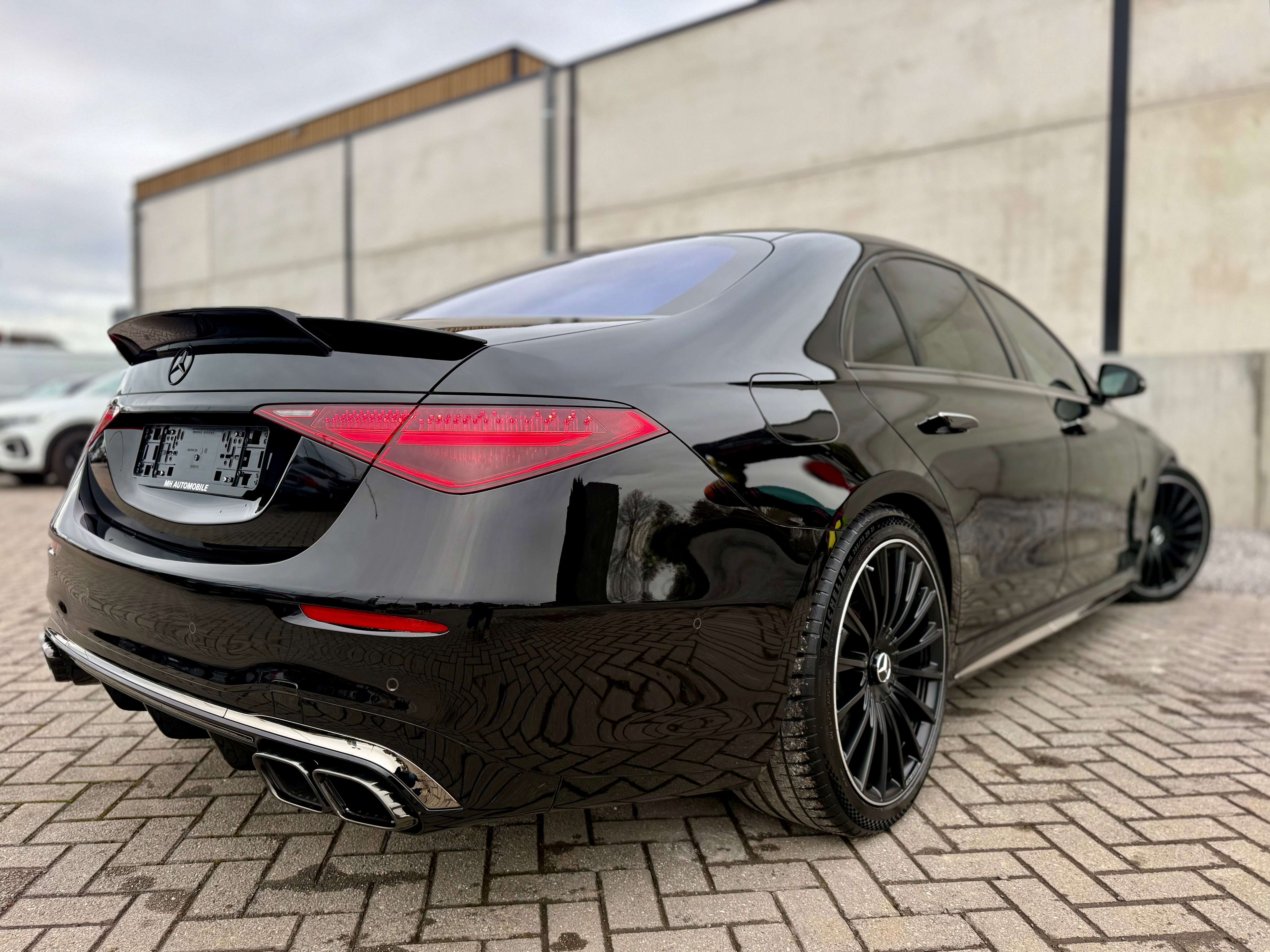 Mercedes-Benz S 63 AMG S Long AMG 63 4-Matic PHEV E Performance (590 kW)
