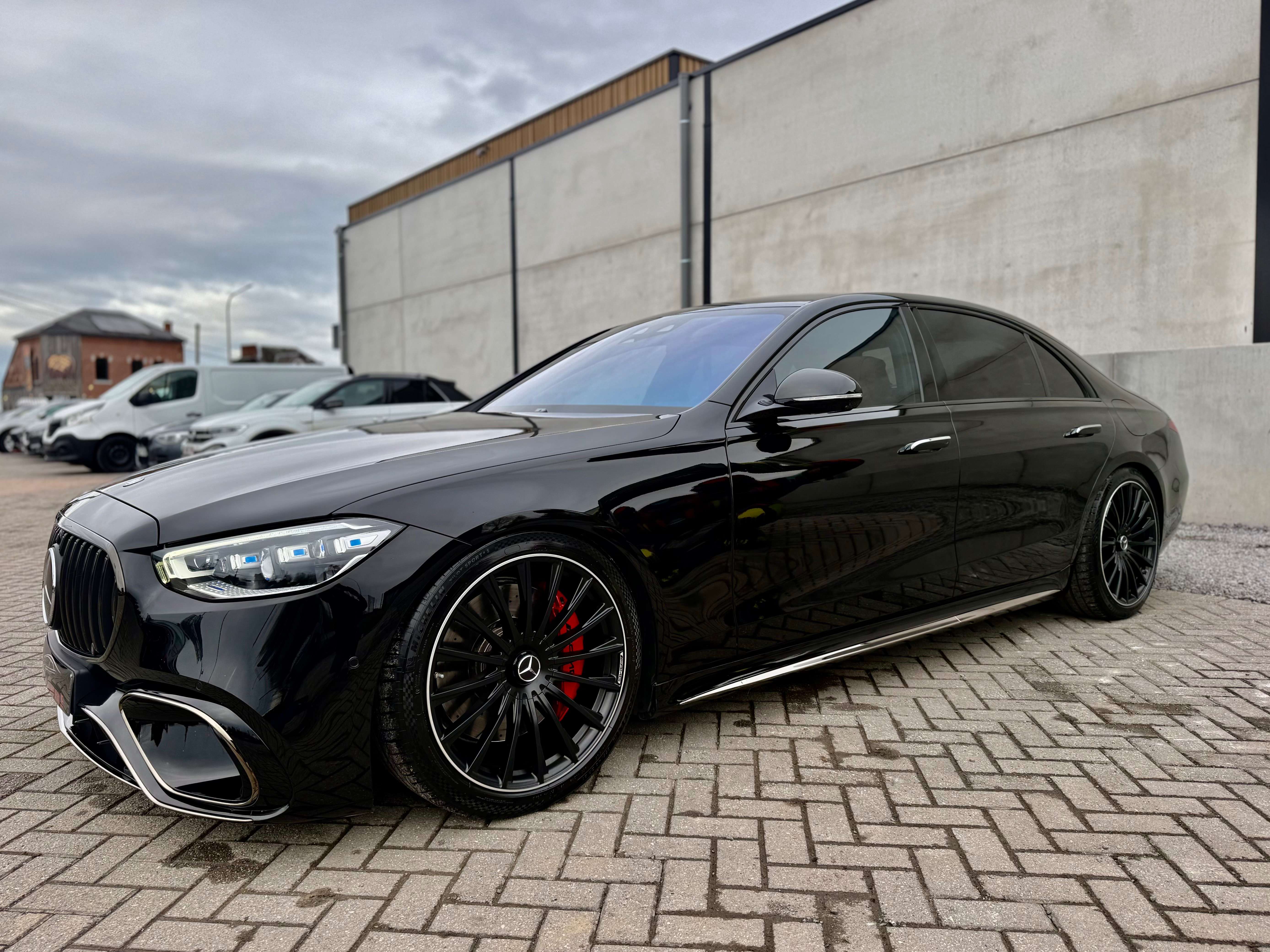 Mercedes-Benz S 63 AMG S Long AMG 63 4-Matic PHEV E Performance (590 kW)