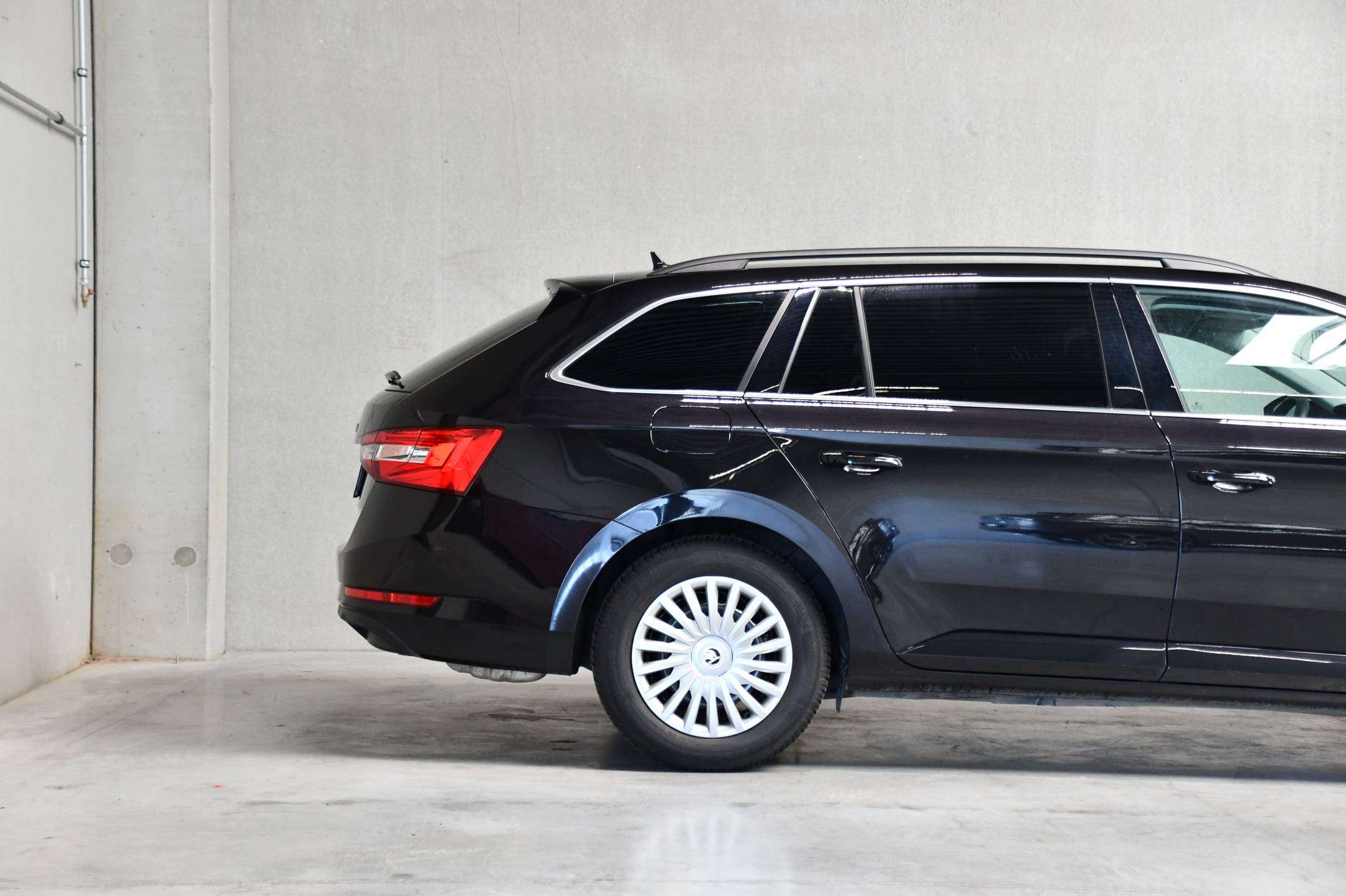 Skoda Superb Combi 2.0 - TSI  - Ambition - DSG - Memory - Carplay
