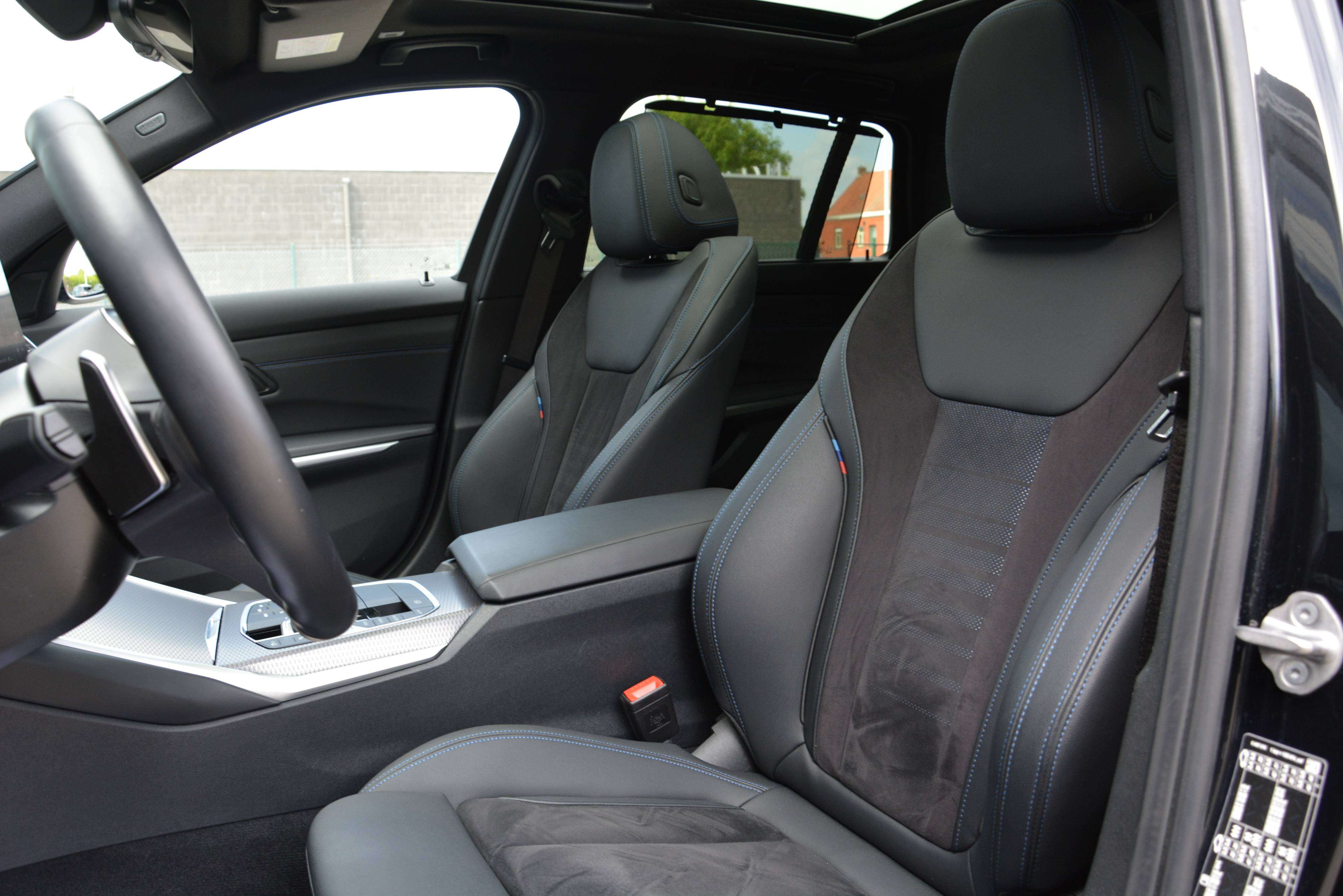 BMW 330 e Touring M-Sport/Pano/Hud/ACC/Keyless