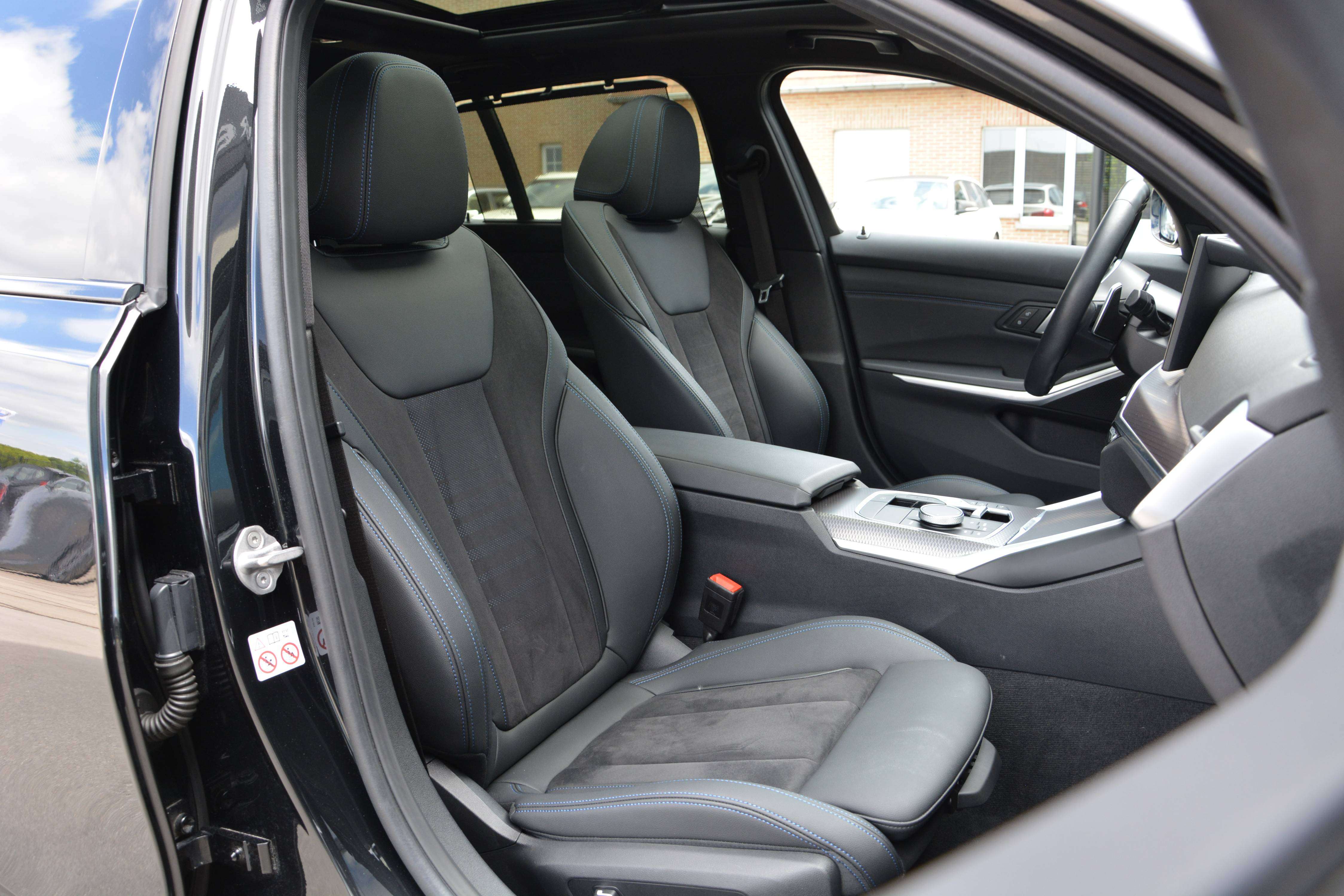 BMW 330 e Touring M-Sport/Pano/Hud/ACC/Keyless