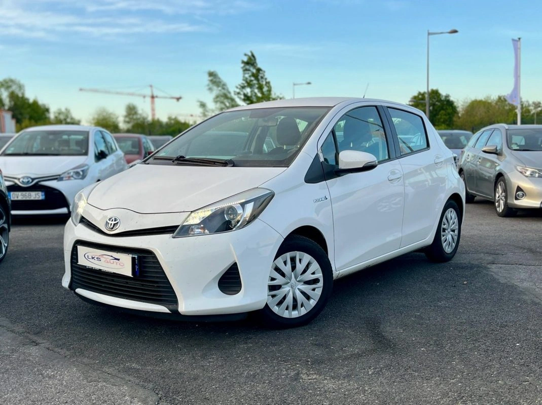 Toyota Yaris III 1.5 HYBRID 100H BUSINESS