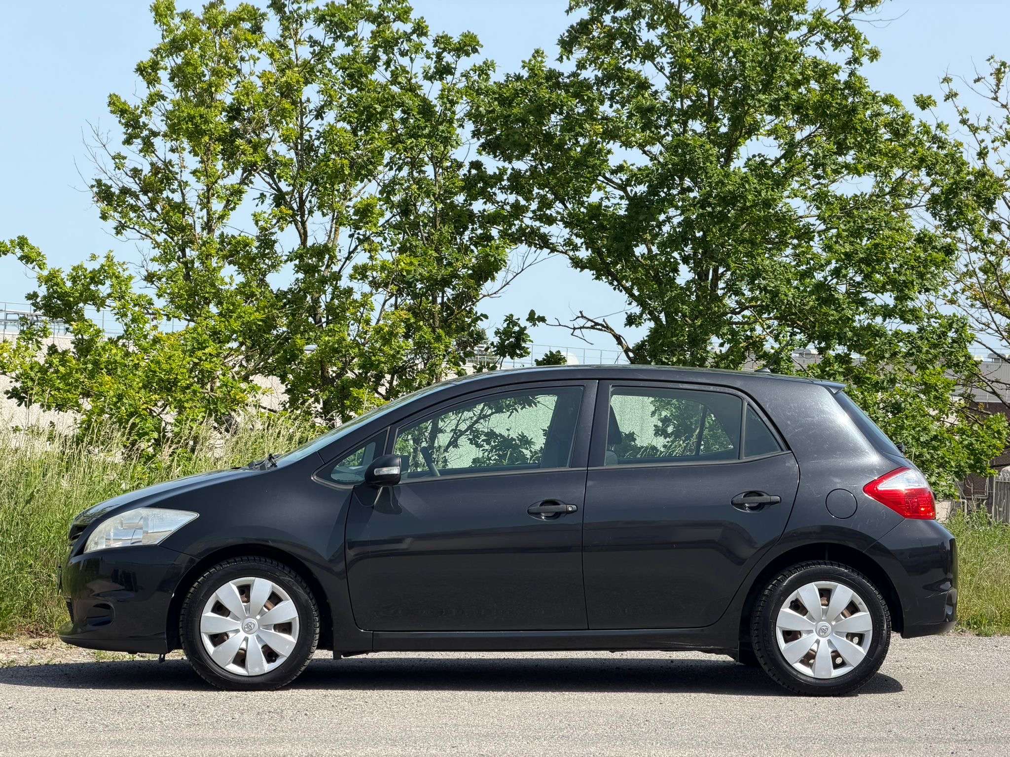 Toyota Auris 1.4i VVT-i • ROULE PARFAITEMENT