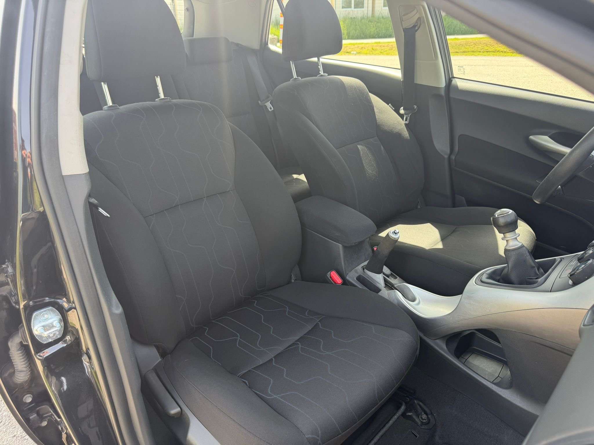 Toyota Auris 1.4i VVT-i • ROULE PARFAITEMENT