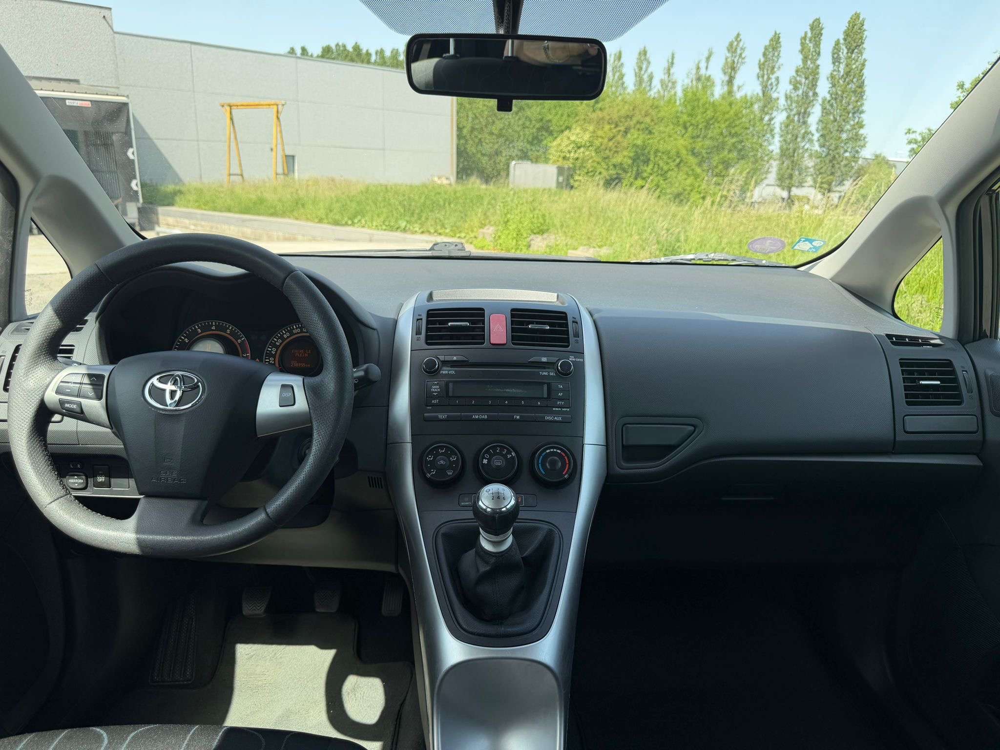 Toyota Auris 1.4i VVT-i • ROULE PARFAITEMENT