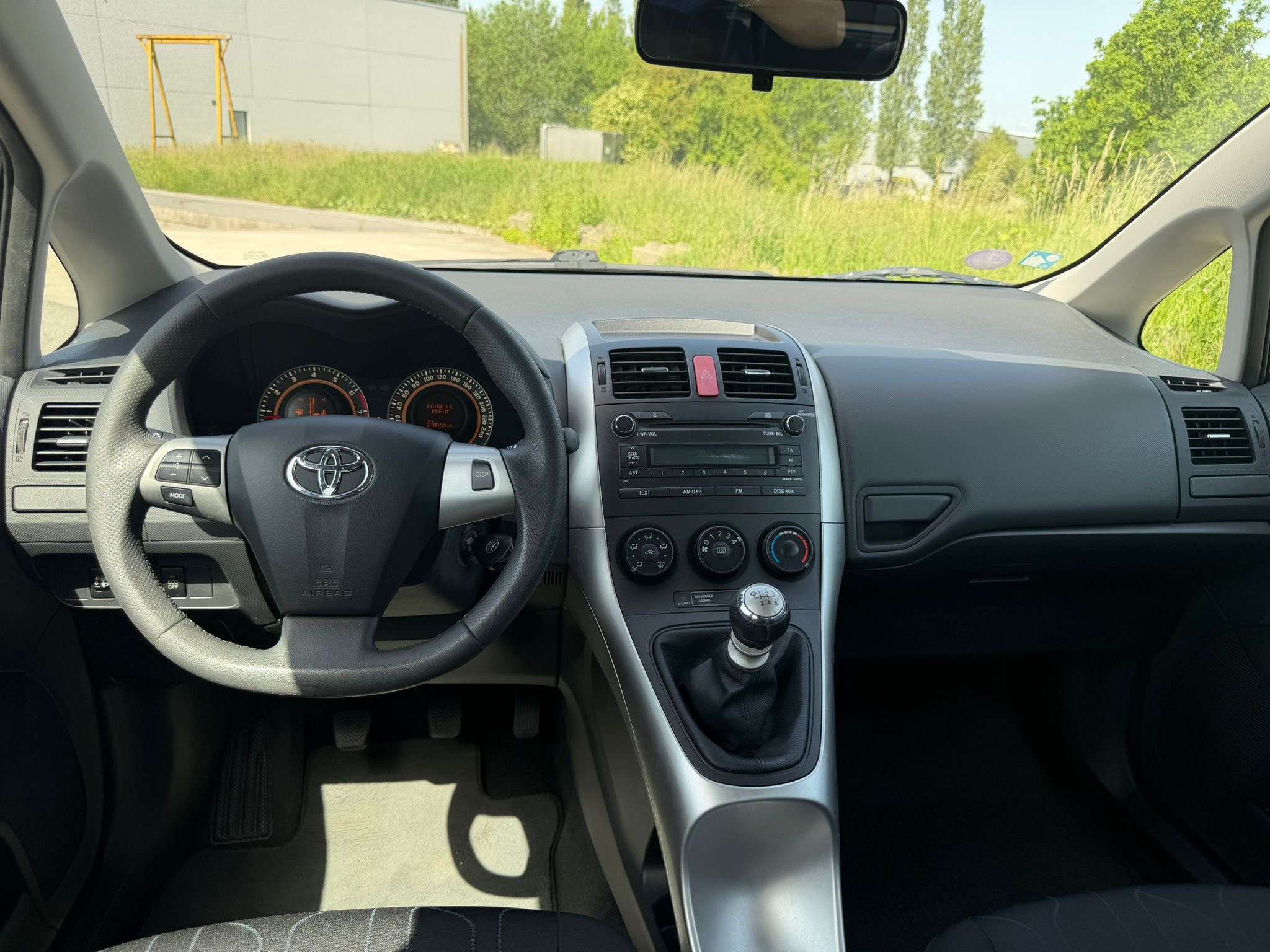 Toyota Auris 1.4i VVT-i • ROULE PARFAITEMENT