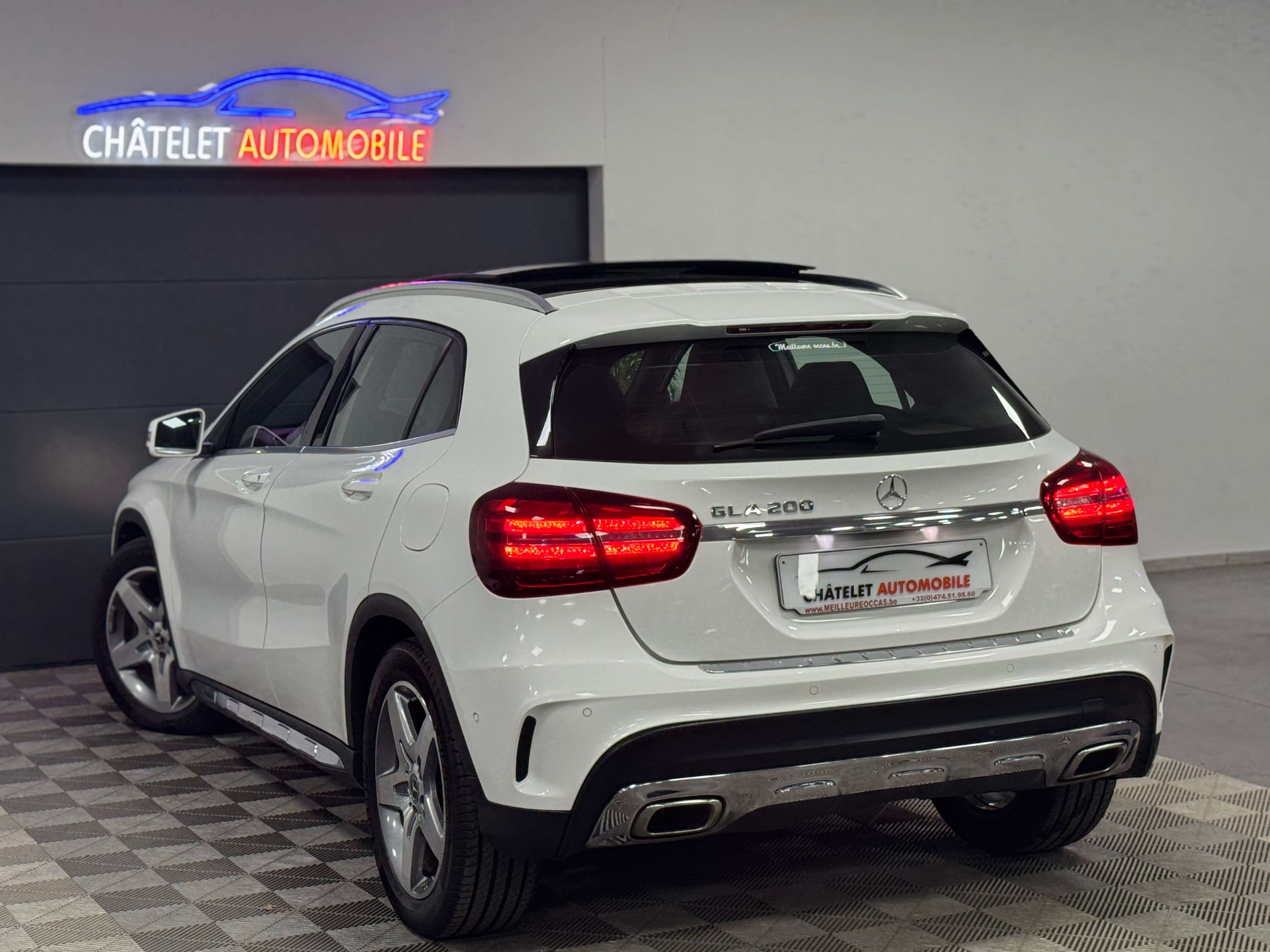 Mercedes-Benz GLA 200 Pack-Amg Toit Led 12 mois garantie
