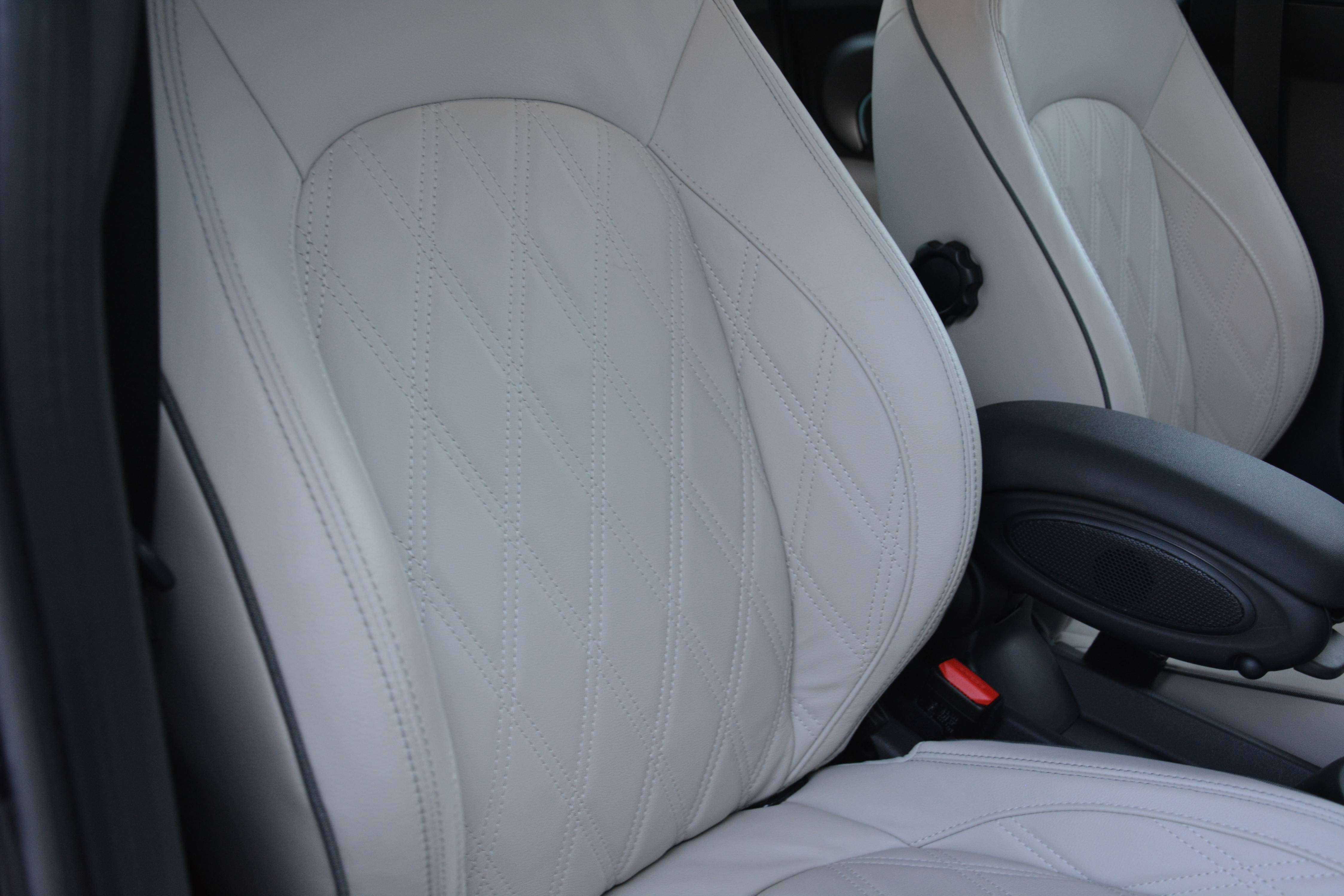 MINI Cooper Yours edition/Adaptieve cruise/Cam/HUD/Leder/18"