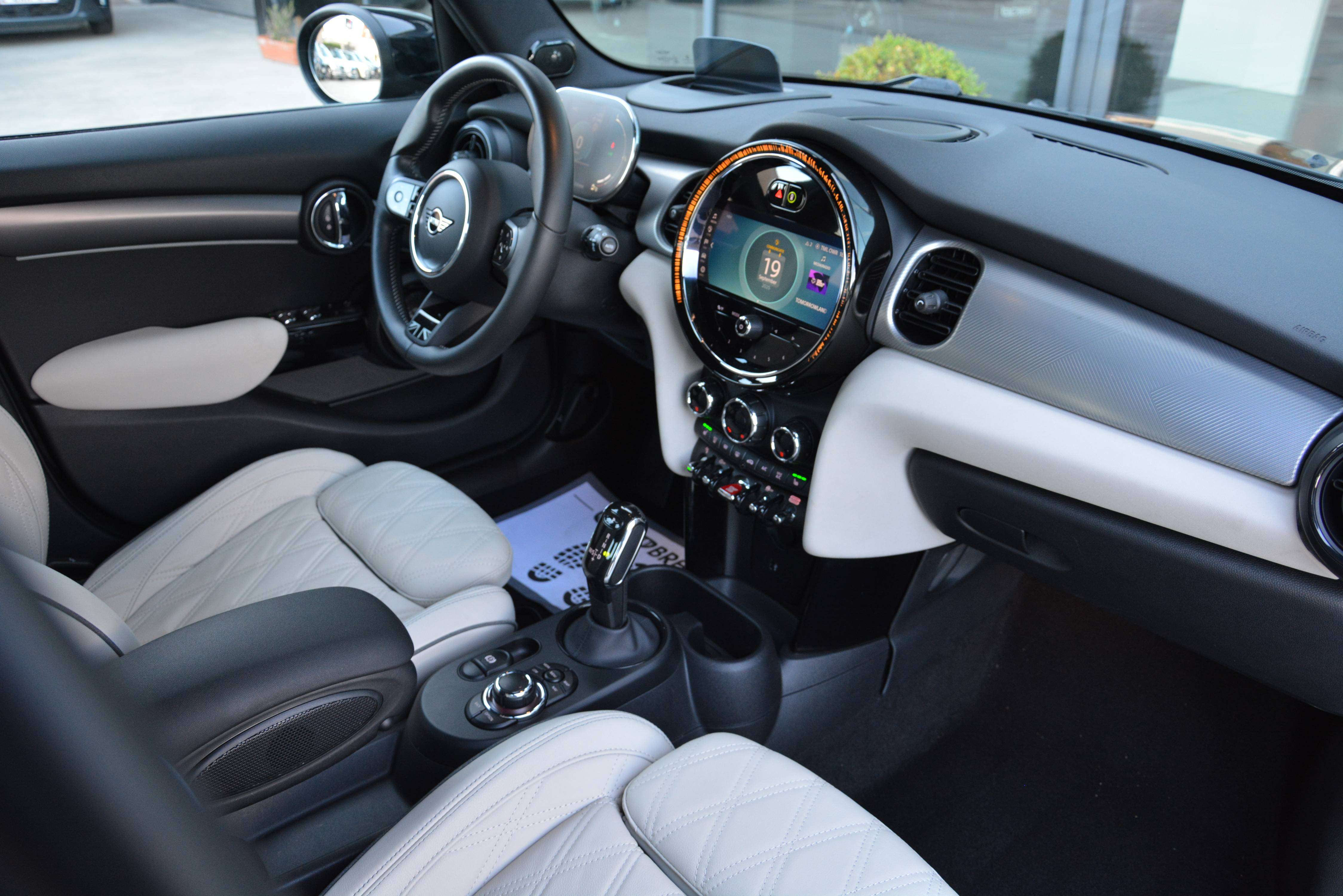 MINI Cooper Yours edition/Adaptieve cruise/Cam/HUD/Leder/18"