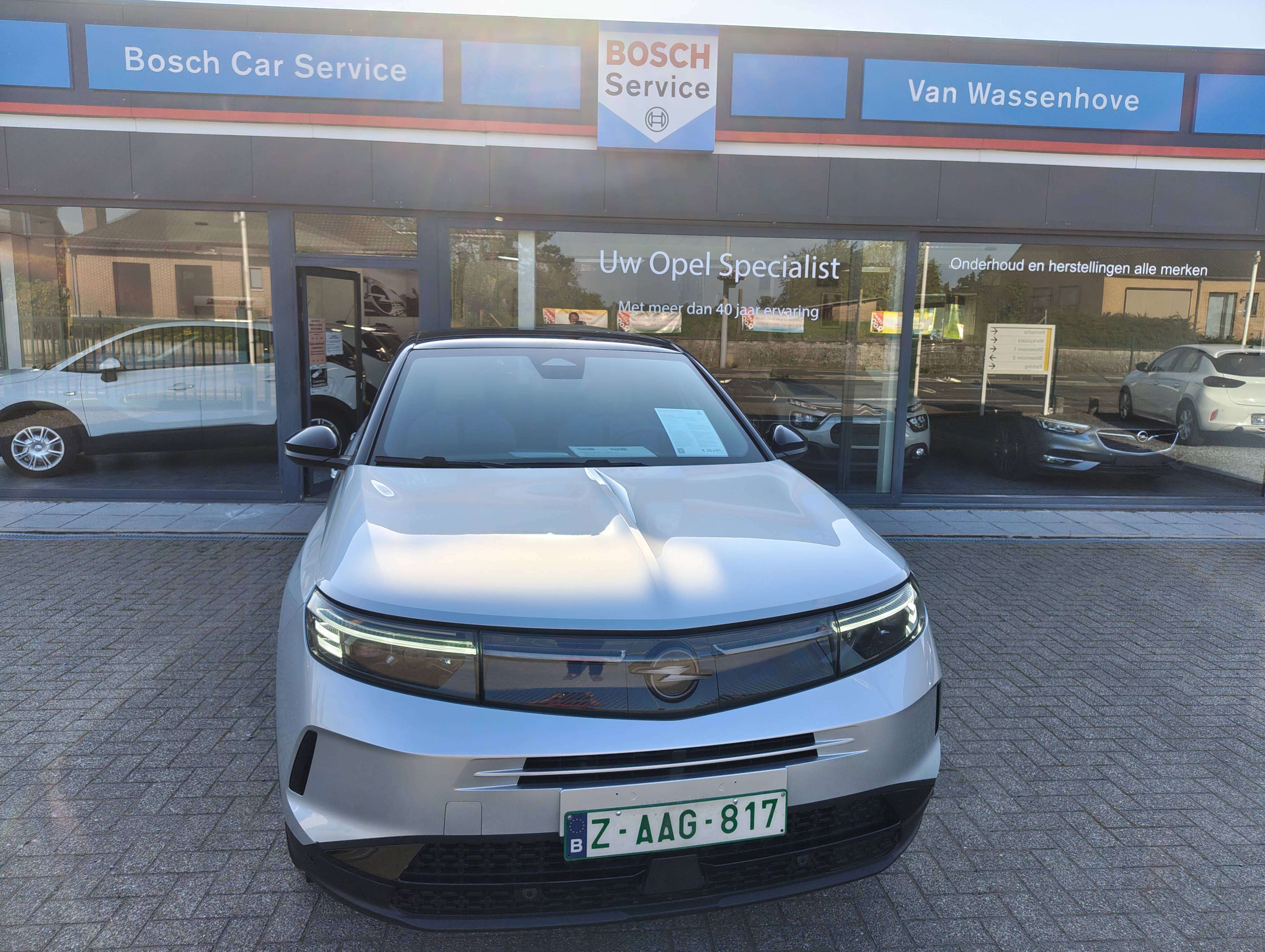 Opel Grandland New Grandland 1.2 Hybrid (benz/el) 100KW Demo Automaat *