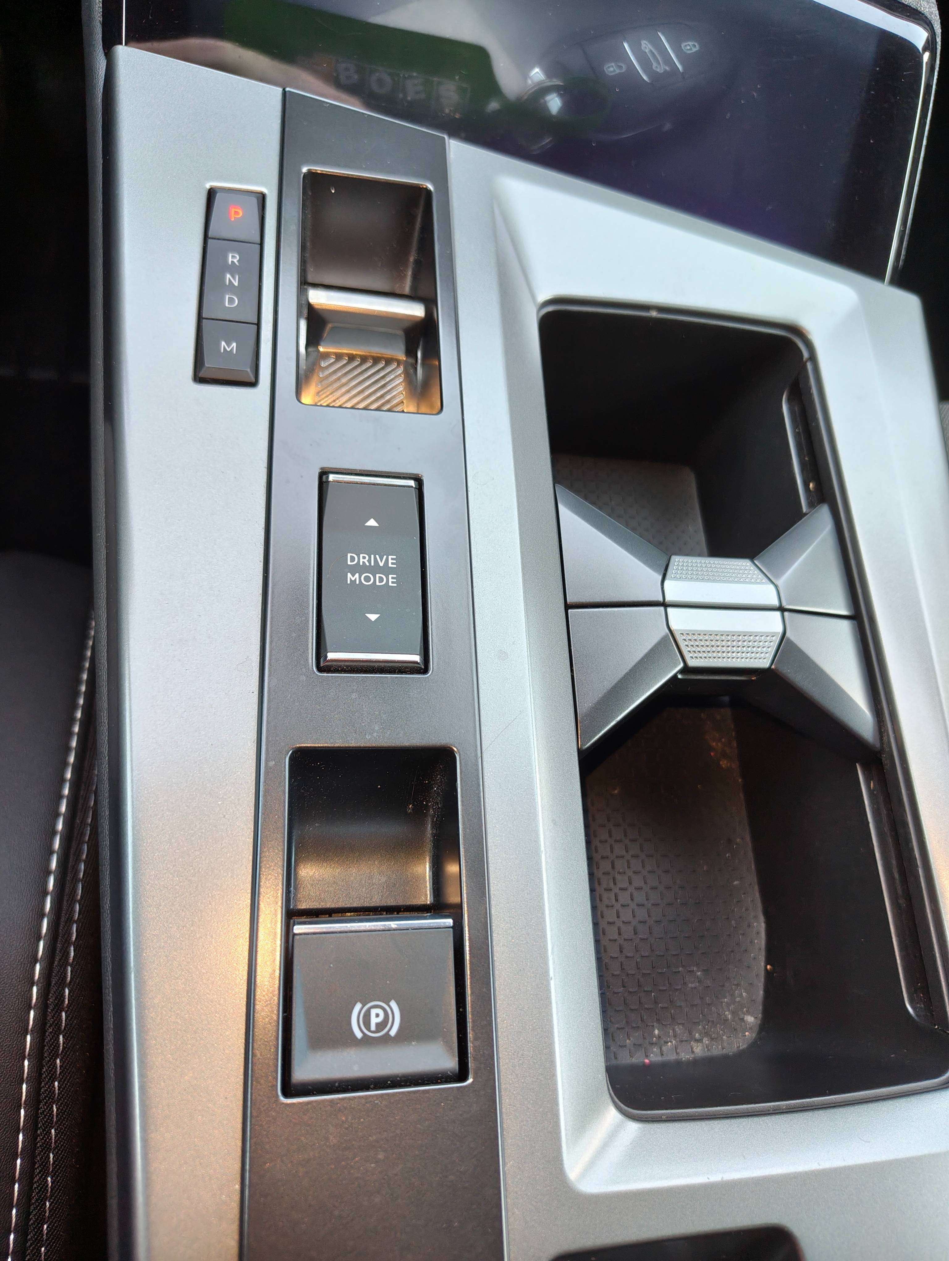 Opel Grandland New Grandland 1.2 Hybrid (benz/el) 100KW Demo Automaat *